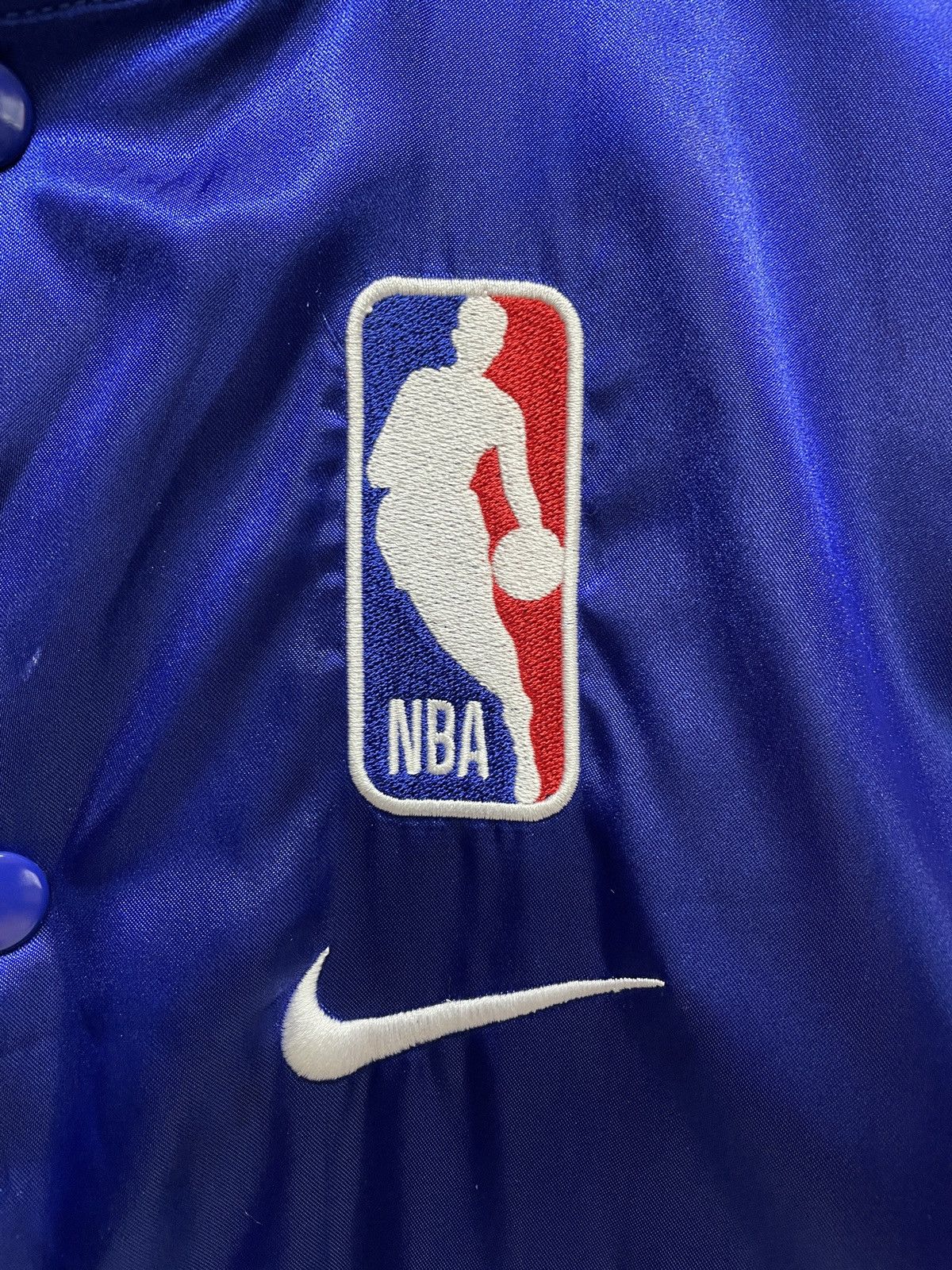 Jordan Brand Vintage Nike NBA Satin Y2K Drill Nylon Bombers Jacket Size US S / EU 44-46 / 1 - 5 Thumbnail