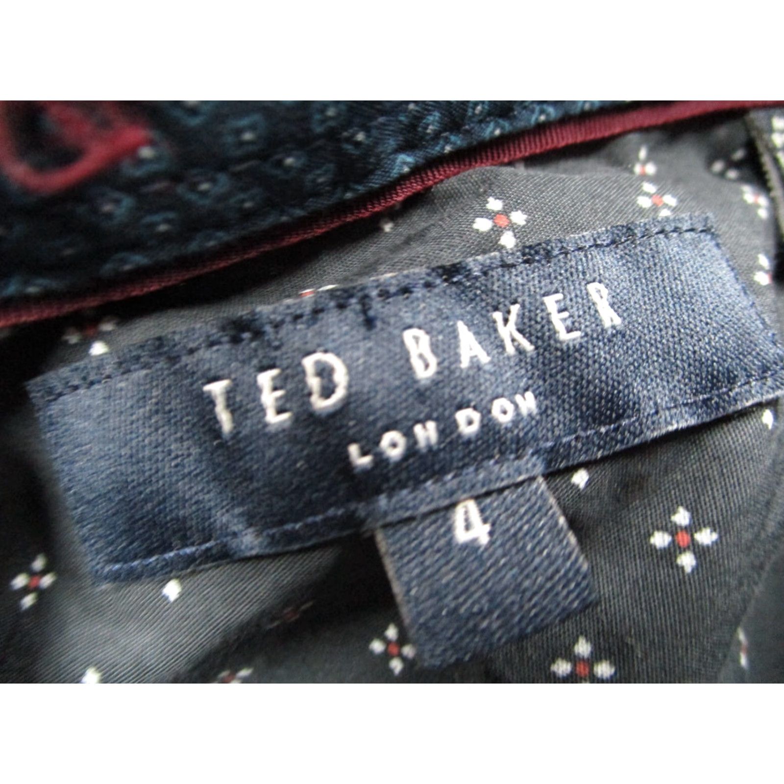 Ted Baker Ted Baker Button-Up Shirt Mens Large Blue Long Sleeve Geometric Casual Classic Size US L / EU 52-54 / 3 - 3 Thumbnail