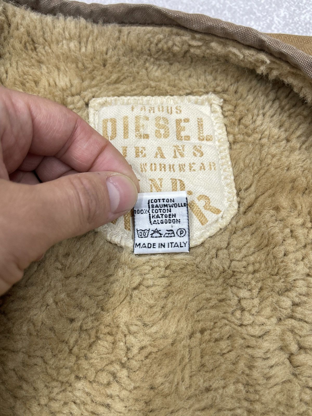 Diesel Vintage Diesel Workwear Vest Deep Pile Beige Made in Italy Size US L / EU 52-54 / 3 - 11 Thumbnail