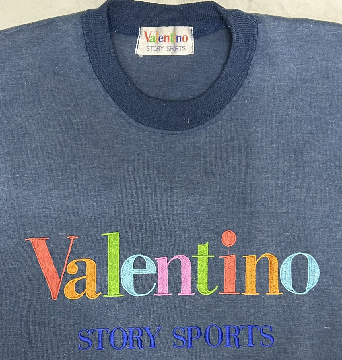 Valentino VINTAGE VALENTINO 90s SWEATSHIRT Size US XL / EU 56 / 4 - 2 Thumbnail