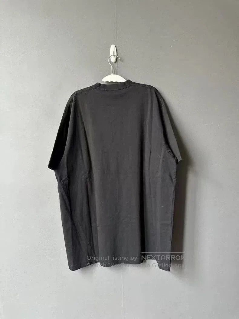 Balenciaga Balenciaga Distressed Logo Short Sleeve T-shirt. Size US XXS / EU 40 - 2 Thumbnail