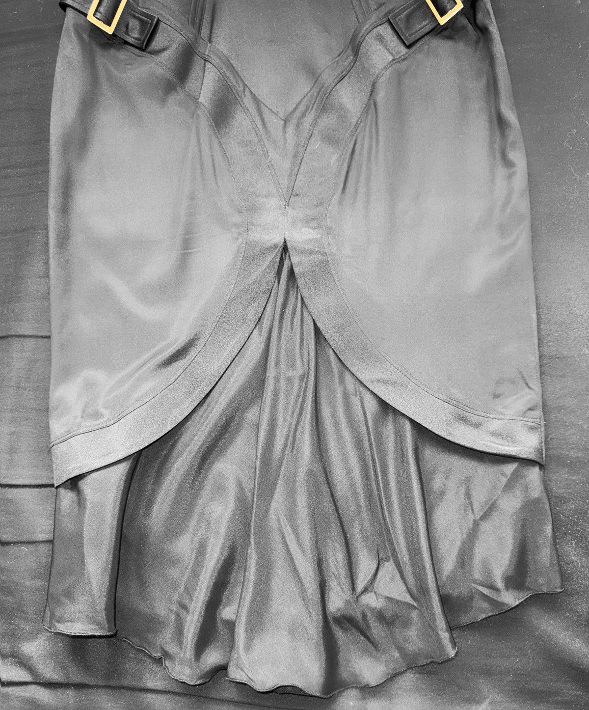 Tom Ford Famous Tom Ford for Gucci RUNWAY Fall/Winter 2003 skirt Size 26" / US 2 / IT 38 - 11 Thumbnail