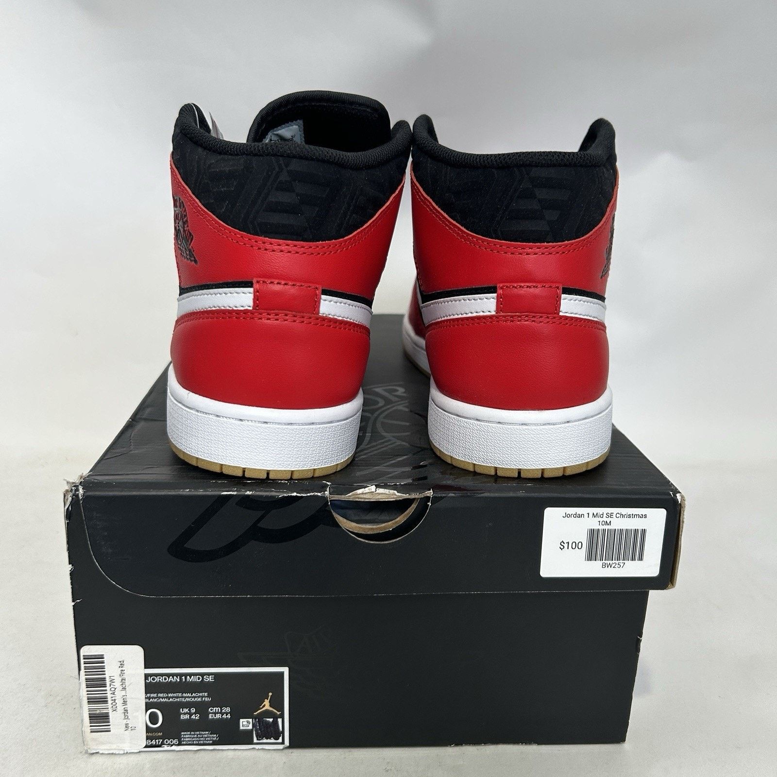 Jordan Brand Nike Air Jordan 1 Mid SE “Christmas/Black Fire Red White” Size US 10 / EU 43 - 4 Thumbnail
