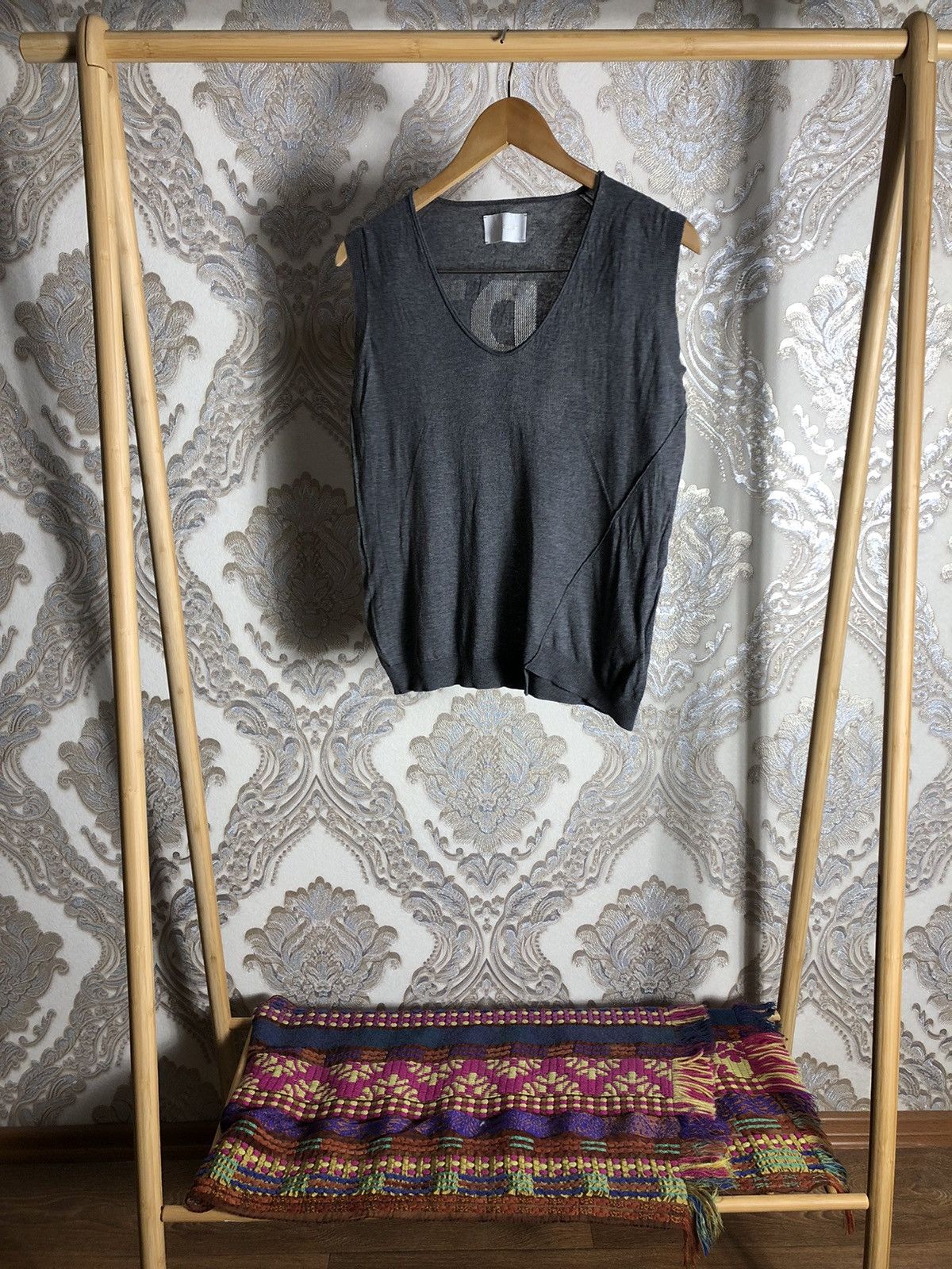 Zadig & Voltaire VINTAGE ZADIG & VOLTAIRE ITALIAN DESIGNER SLEEVELESS SWEATER Size S / US 4 / IT 40 - 3 Thumbnail
