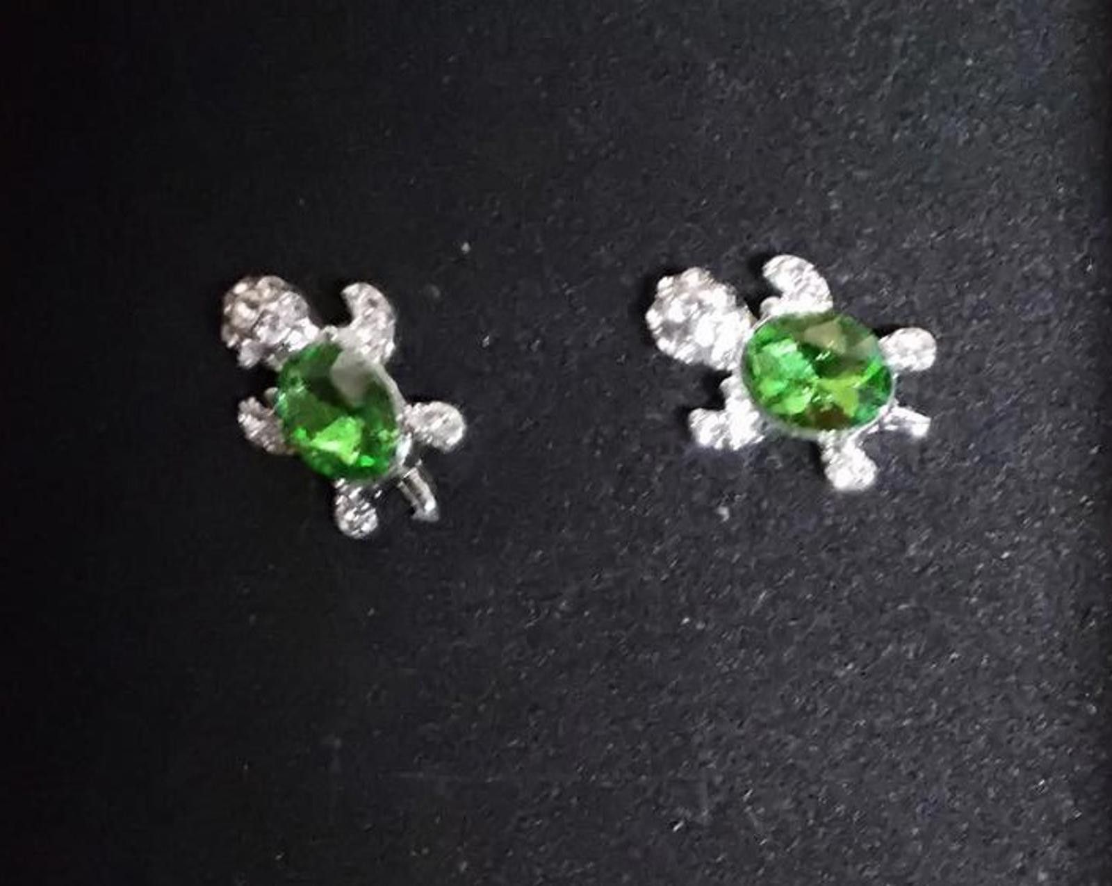 Unknown London Sparkling Green Turtle Earrings - Grab These Cute Gems Fast! Size ONE SIZE - 1 Thumbnail