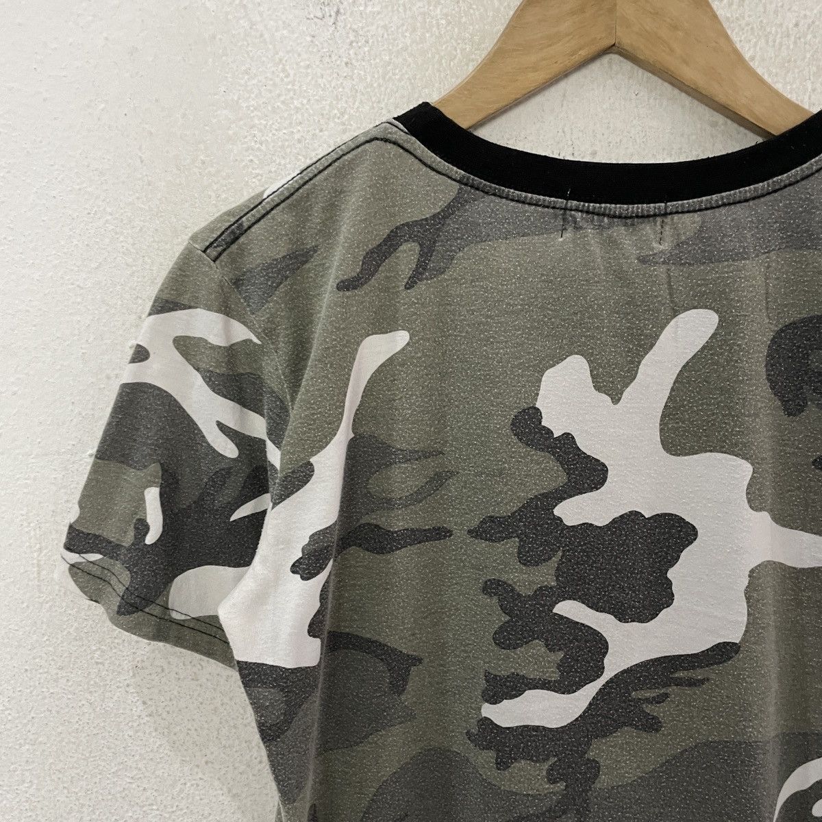 Wtaps Vintage Wtaps Camo T-shirt Size US S / EU 44-46 / 1 - 10 Thumbnail