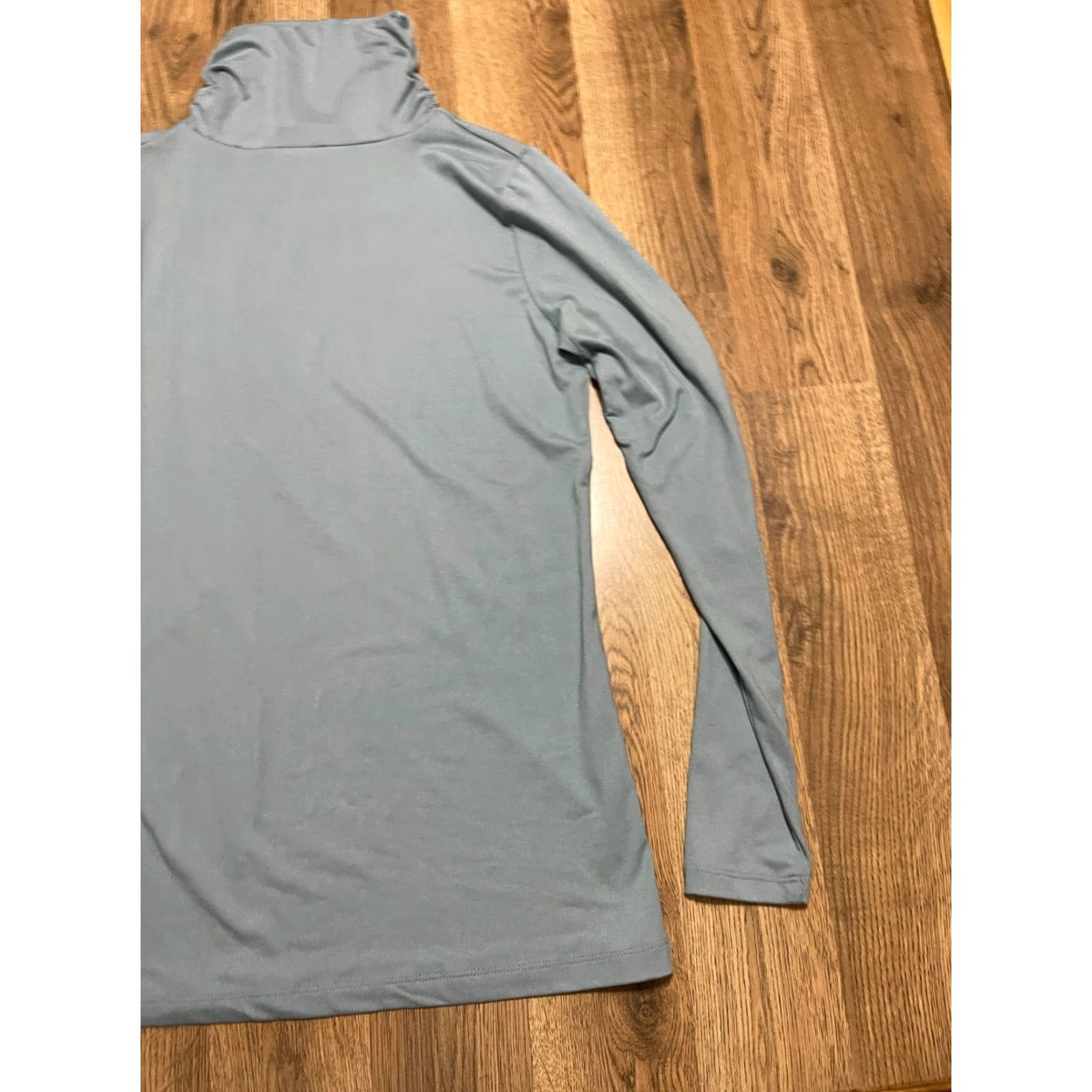 Liz Claiborne Zenana Shirt Women’s Size Medium Blue Long Sleeve Turtleneck Casual Modern Basic Size M / US 6-8 / IT 42-44 - 4 Thumbnail