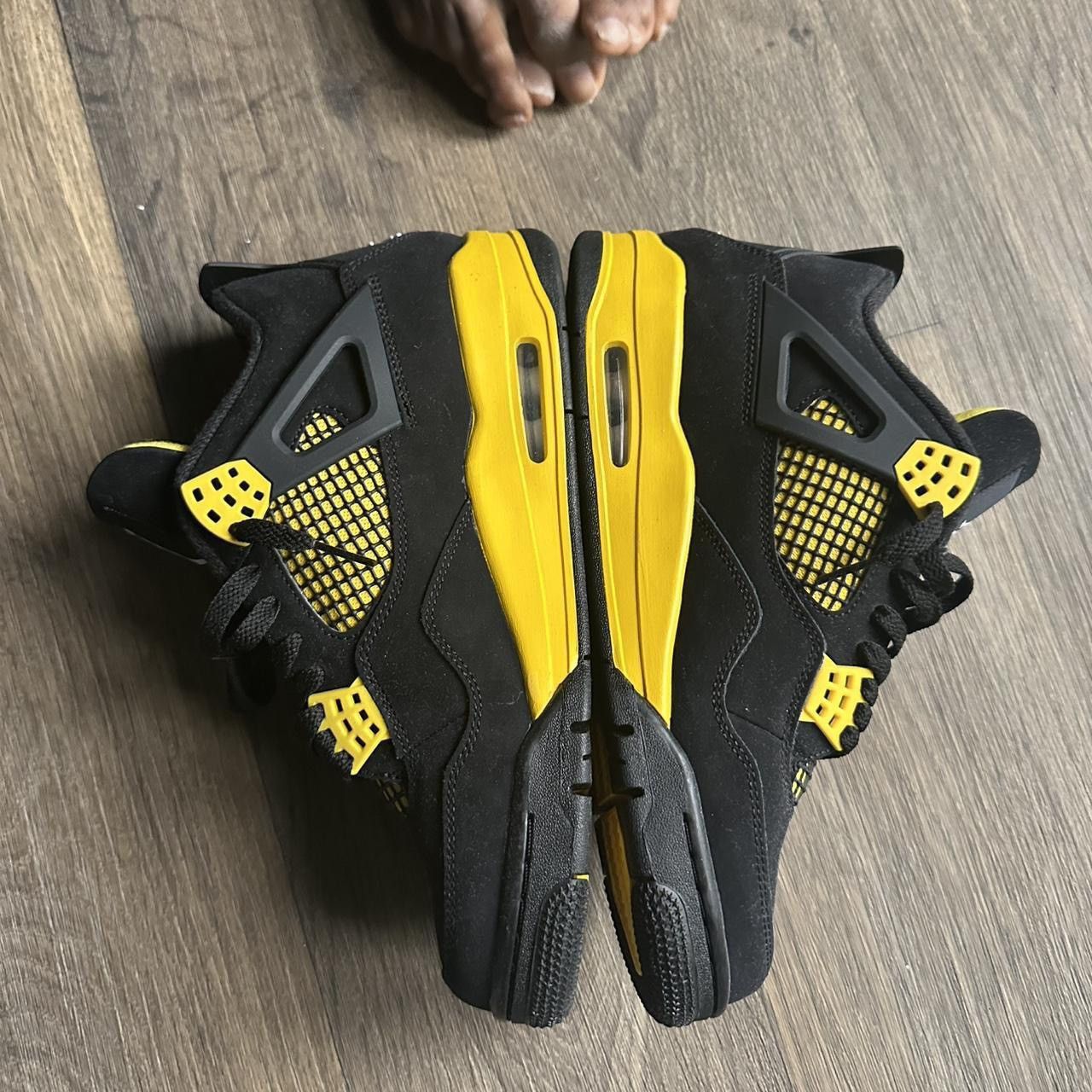 Jordan Brand Jordan 4 Thunders Size US 8.5 / EU 41-42 - 3 Thumbnail