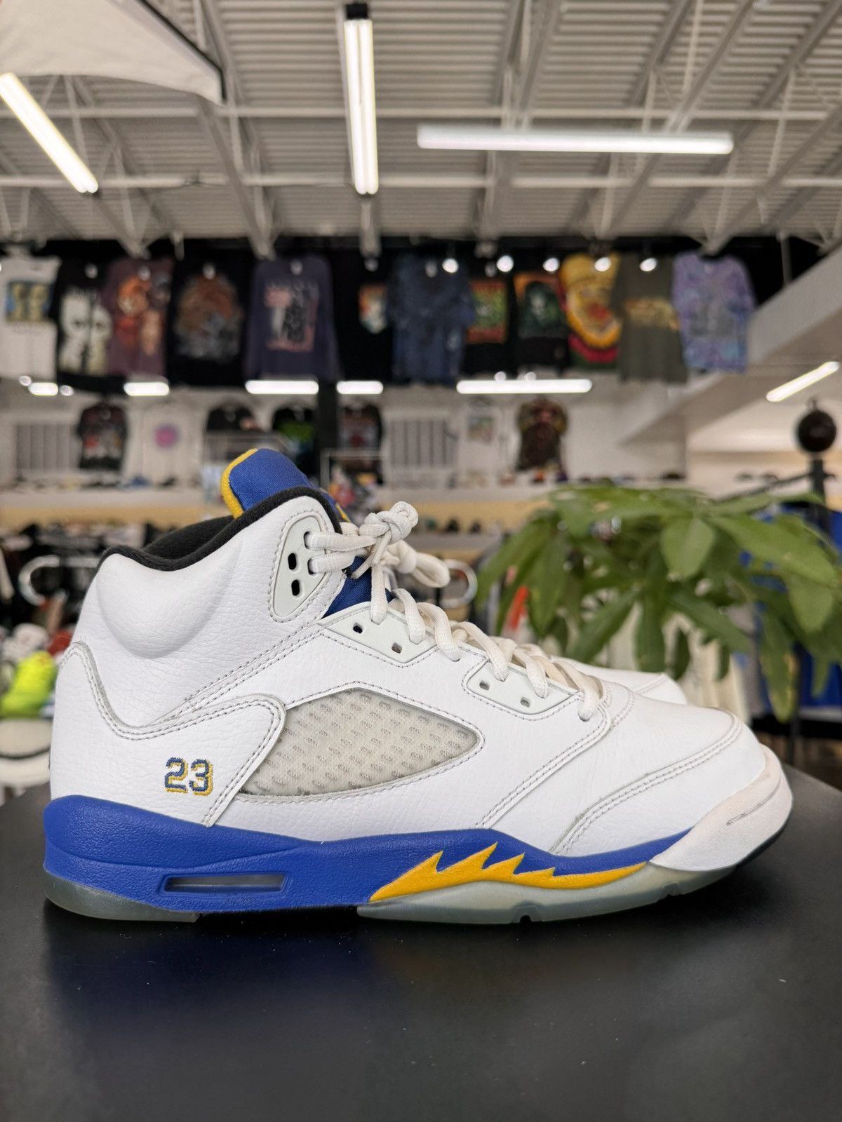 Jordan Brand Air Jordan 5 Laney Size 7Y (2013) Size US 7 / EU 40 - 9 Thumbnail