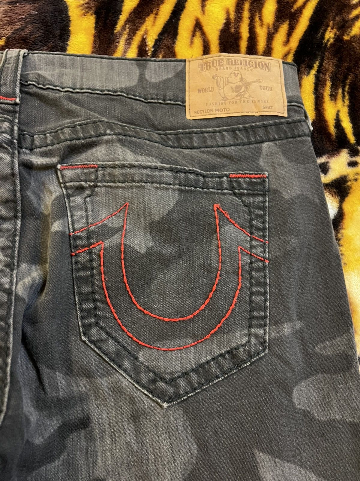 True Religion × Vintage True Religion Camo Horseshoe Biker Jeans Size US 40 / EU 56 - 2 Thumbnail