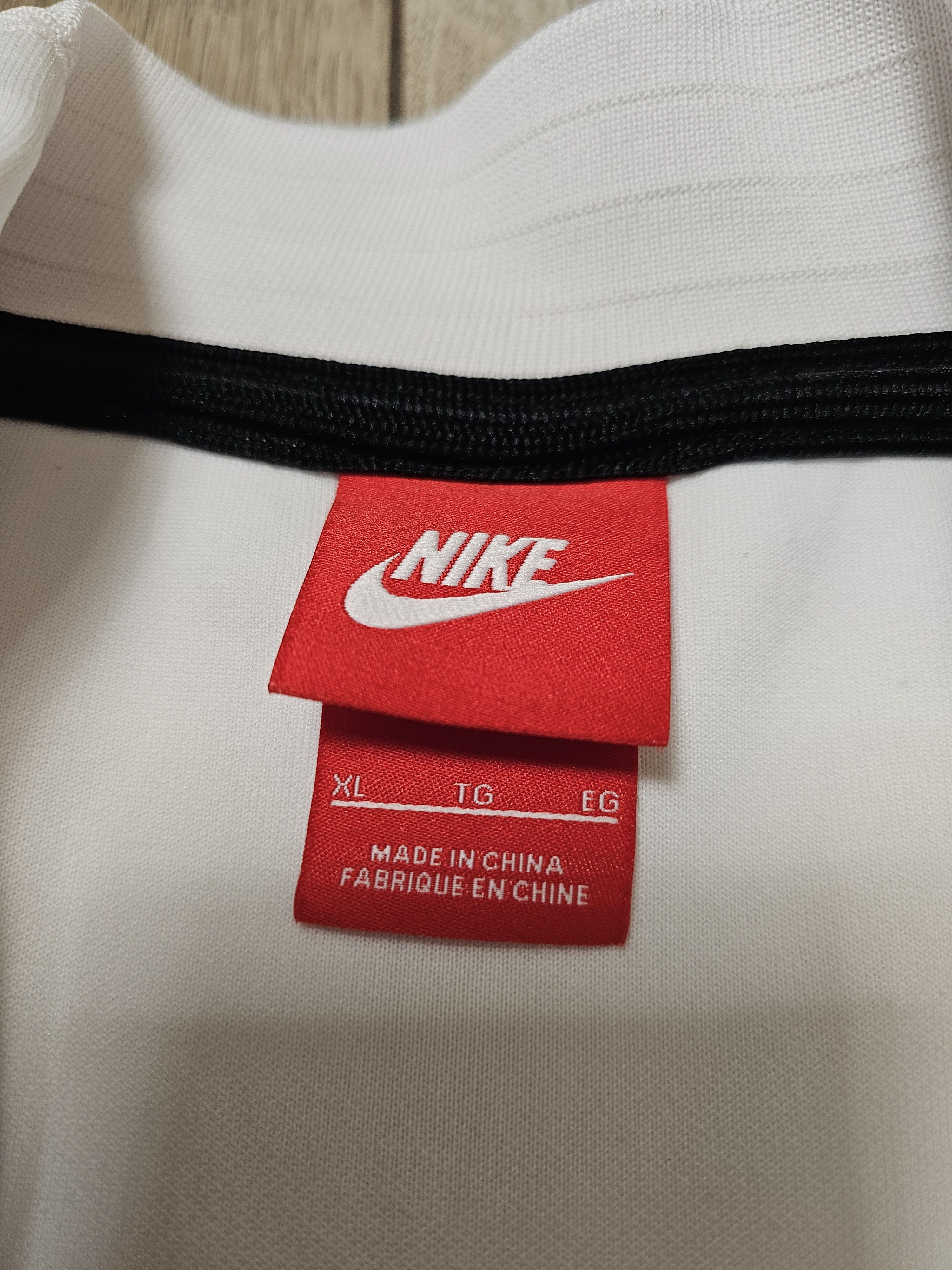 Nike SHAKHTAR DONETSK 2017 2019 FOOTBALL JACKET SOCCER JACKET Size US XL / EU 56 / 4 - 7 Thumbnail