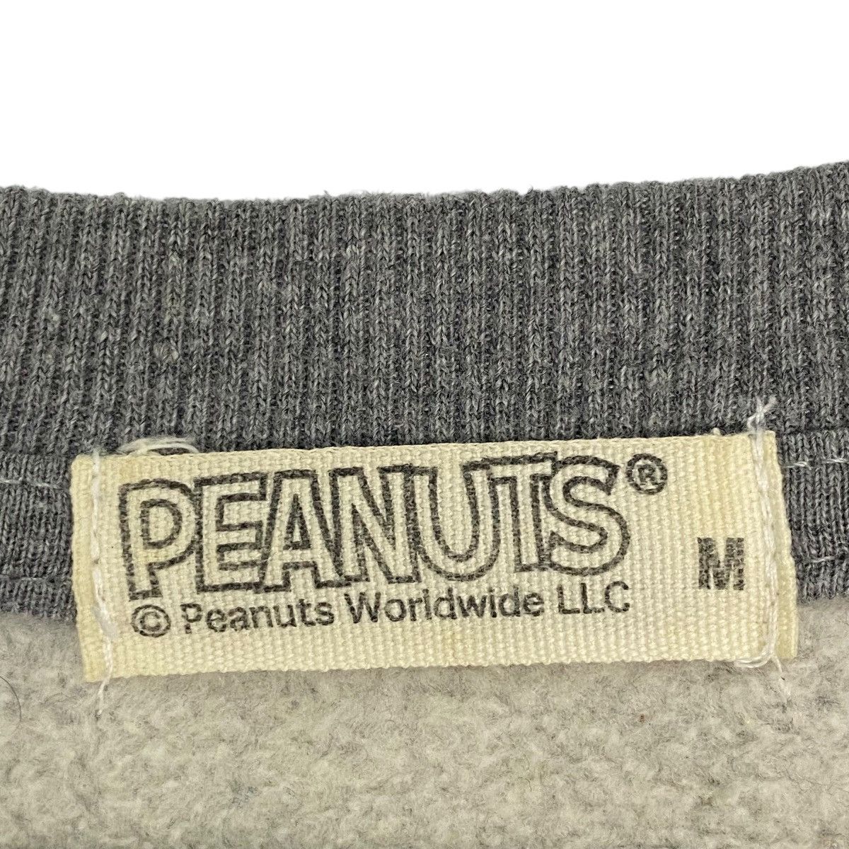 Vintage Vintage Peanuts Snoopy Gray Big Logo Pullover Jumper Size M Size US M / EU 48-50 / 2 - 5 Thumbnail