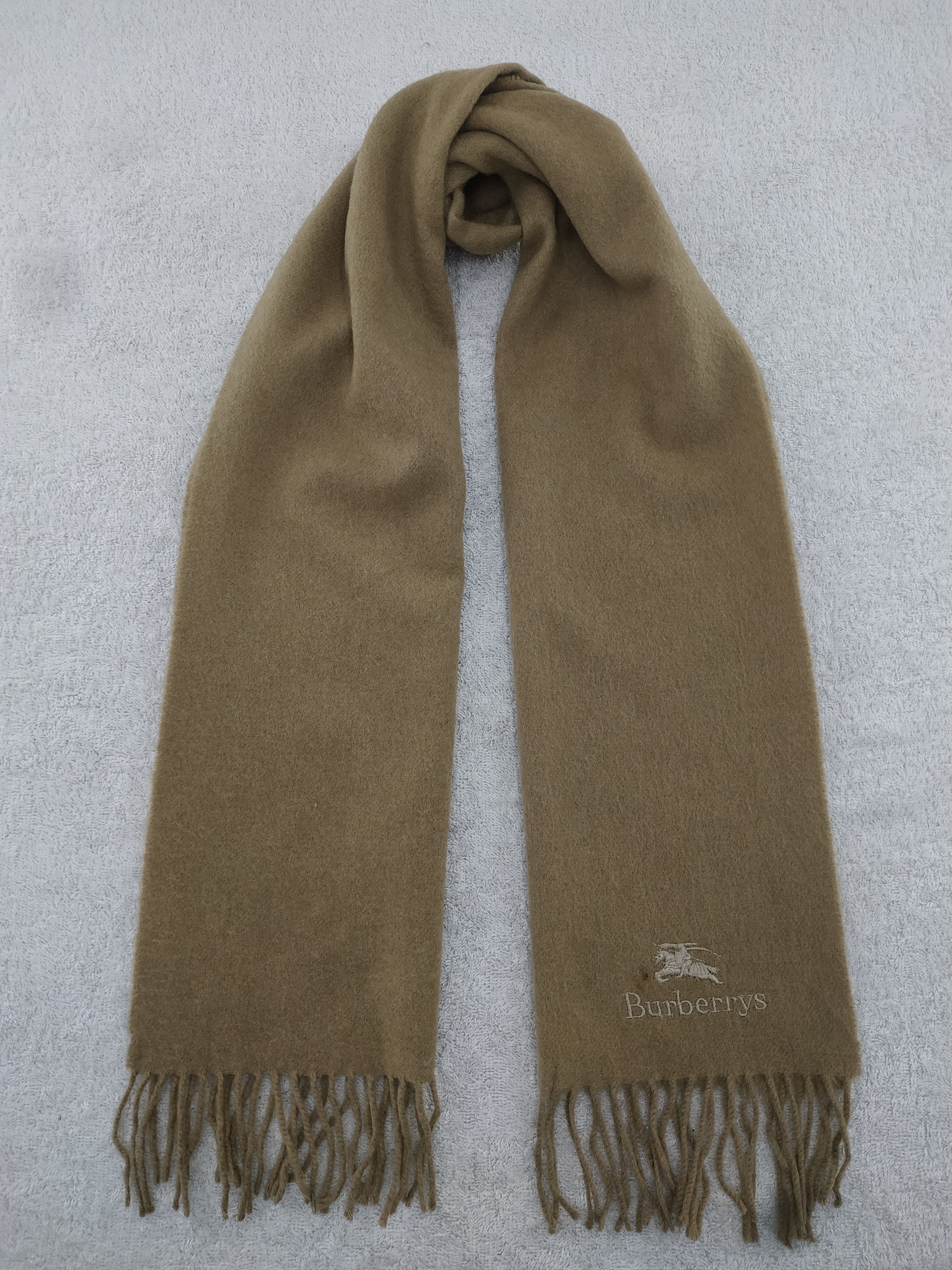Burberry Vintage Burberry Scarf/Muffler/Neckwear MF517 Size ONE SIZE - 1 Thumbnail