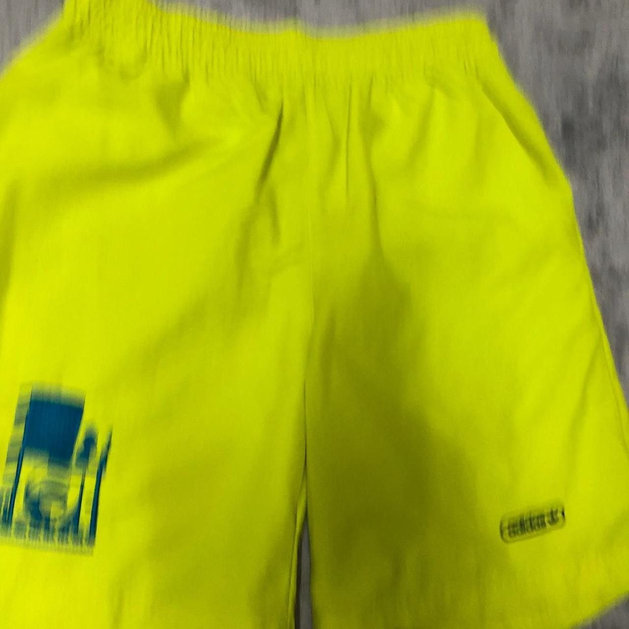Adidas Adidas yellow and blue streetwear shorts Size US 28 / EU 44 - 2 Thumbnail