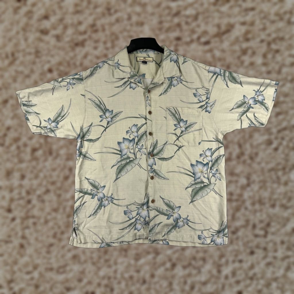 Tommy Bahama Tommy Bahama Shirt Men Large Beige Floral Button Up 100% Silk Pocket Hawaiian Size US L / EU 52-54 / 3 - 1 Thumbnail
