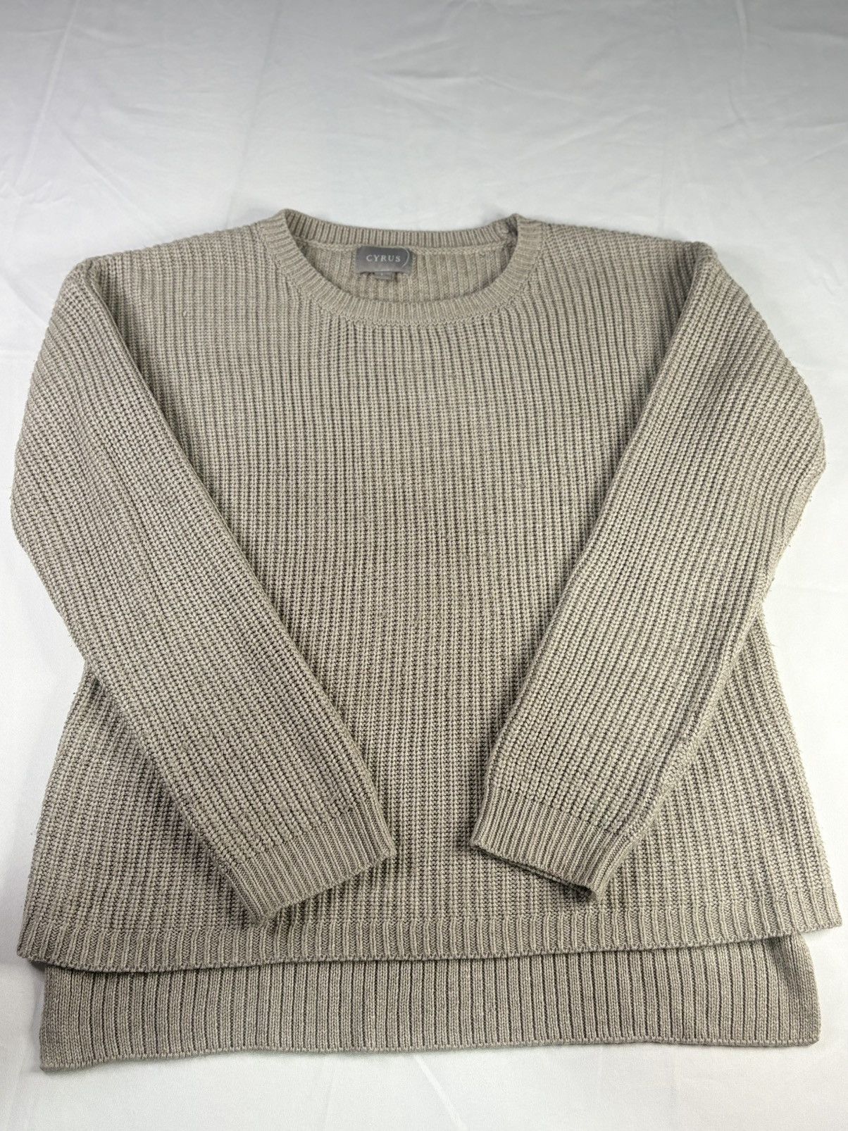 Other Women’s Cyrus Tan Knit Waffle Sweater | $20 Size L / US 10 / IT 46 - 1 Thumbnail