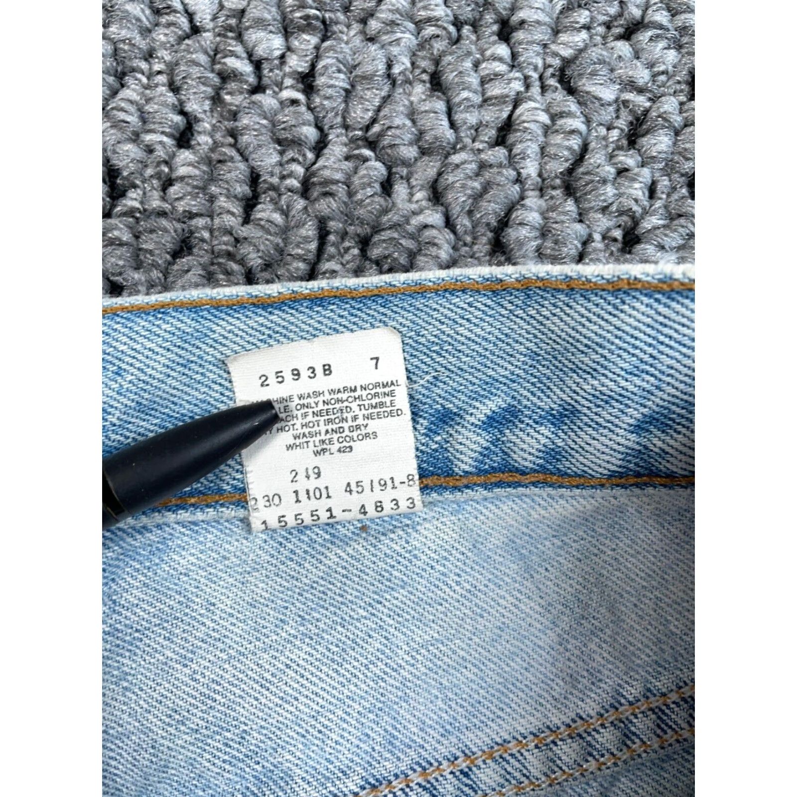 Levi's VINTAGE Levi's 550 Relaxed Tapered Jeans Women's 14 Blue Denim High Rise Retro Classic Size 36" / US 14 / IT 50 - 4 Thumbnail