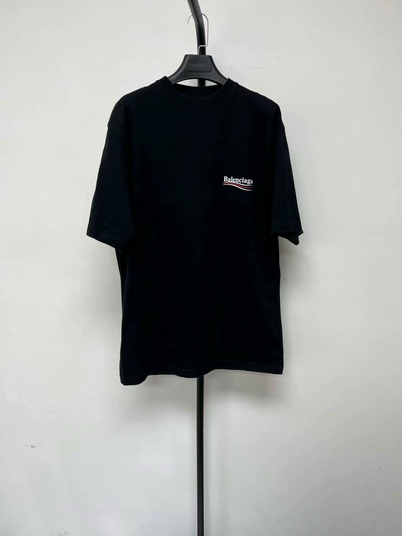 Balenciaga Balenciaga Men's Printed Oversized Crewneck T-Shirt Size US XS / EU 42 / 0 - 1 Thumbnail