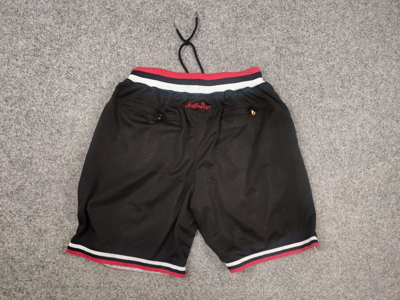NBA Just don x Chicago Bulls NBA Logo Black Mesh Baggy shorts Size US 32 / EU 48 - 7 Thumbnail