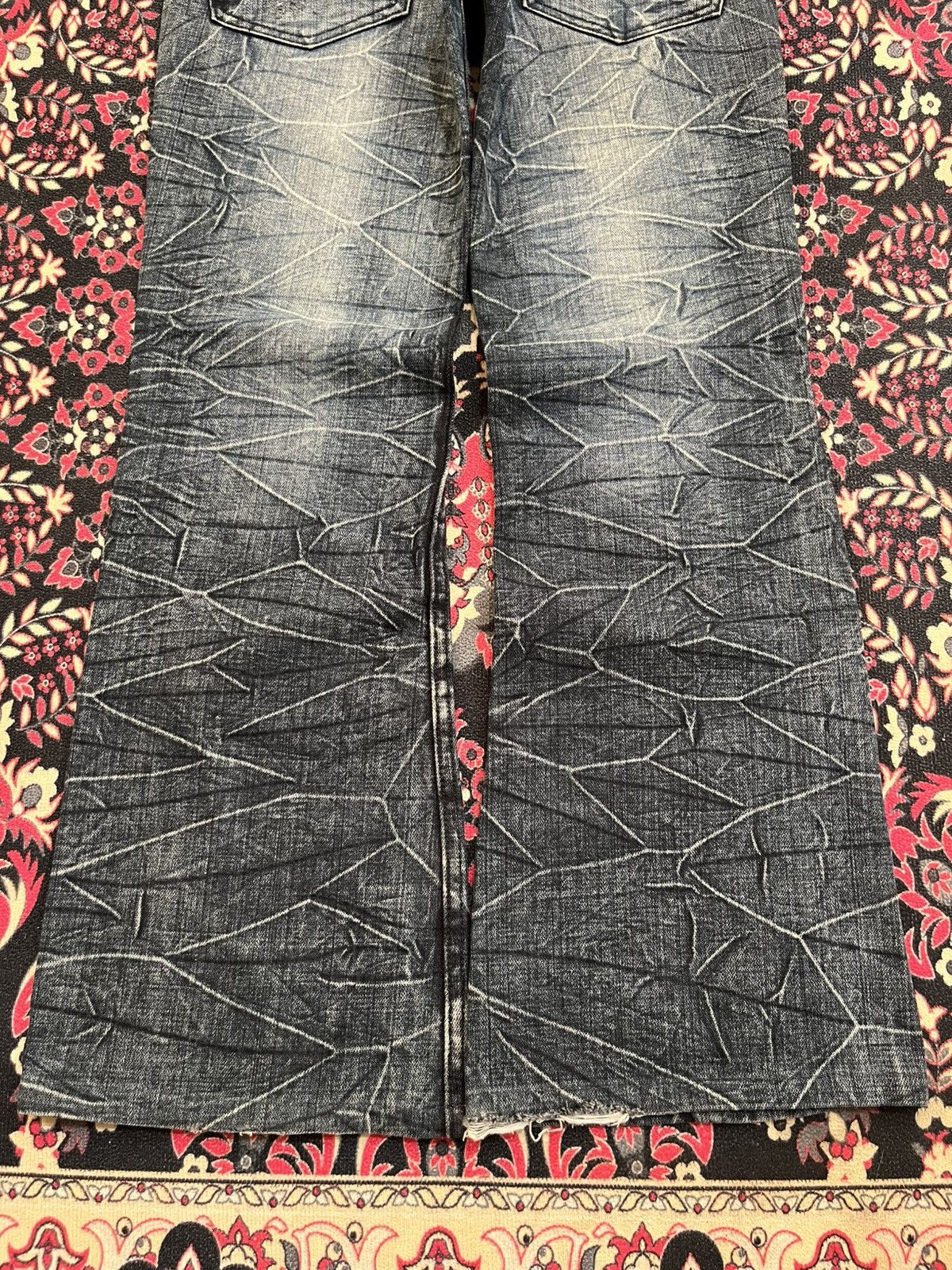 Tornado Mart K.U.I Dark Cracked Washed Distressed Flare Jeans Size US 32 / EU 48 - 9 Thumbnail