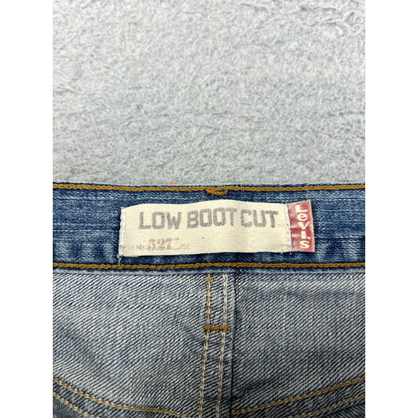 Levi's VINTAGE Levis Shorts Womens 33 Blue Denim Jean 527 Cutoff Mid Rise 100% Cotton 30x5 Size 24" / US 00 / IT 34 - 7 Thumbnail