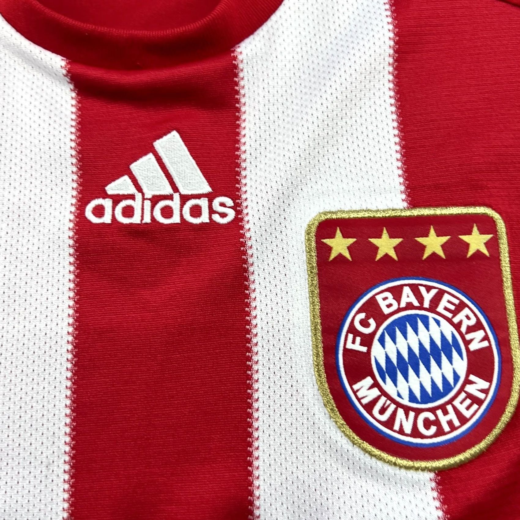 Adidas Bayern Munich 2010 2011 Home Mens Football Jersey Adidas Shirt Camiseta L Red Short Sleeve Jersey Mens Size US L / EU 52-54 / 3 - 7 Thumbnail