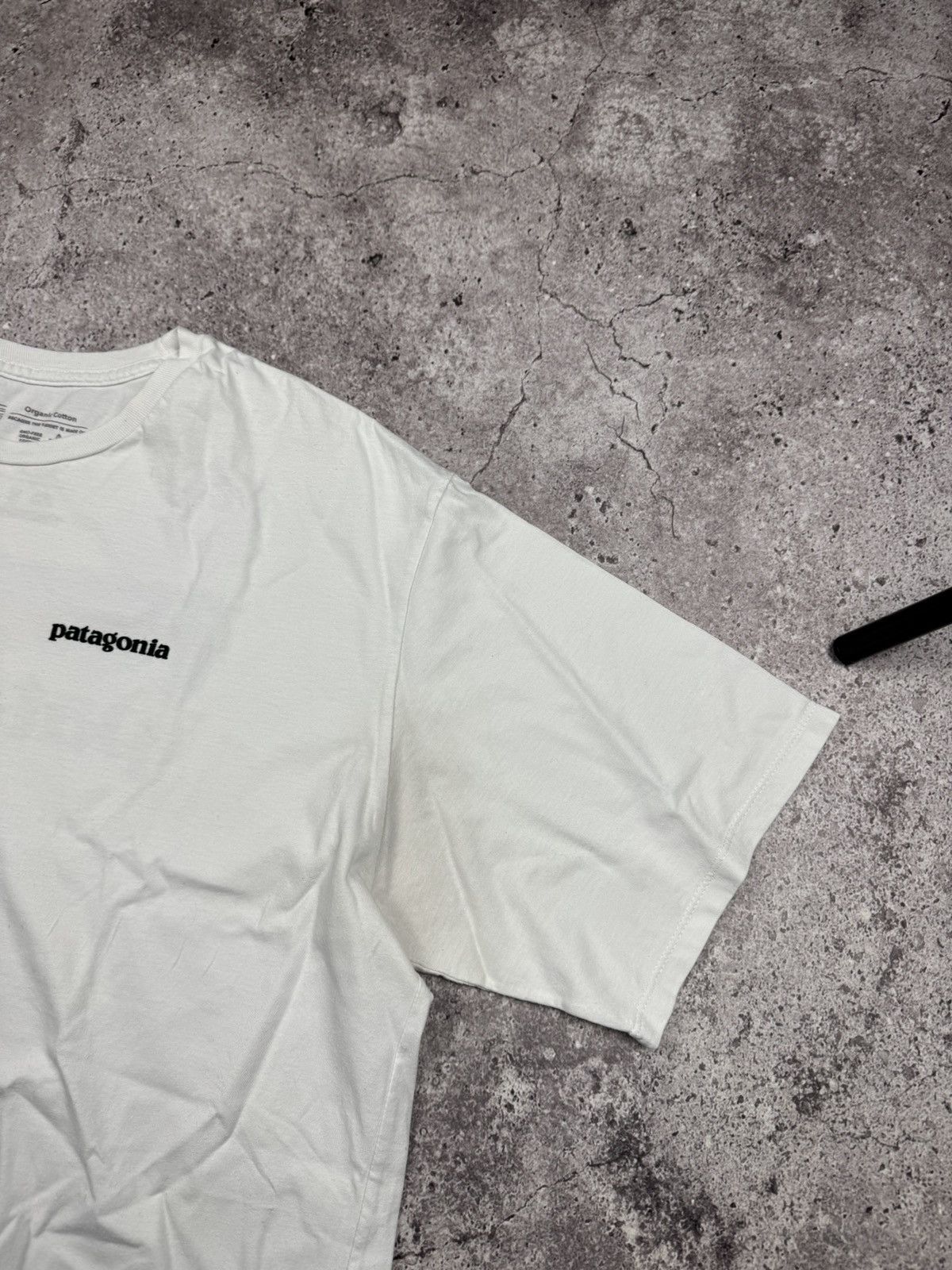Patagonia Vintage Patagonia Y2K Big Logo T-Shirt Tee Arcteryx Style Size US L / EU 52-54 / 3 - 6 Thumbnail