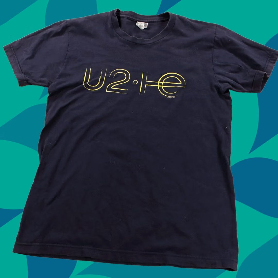 American Apparel VINTAGE U2 innocence + experience tour t-shirt MEDIUM american apparel rock tee 2015 Mens Size US M / EU 48-50 / 2 - 1 Thumbnail