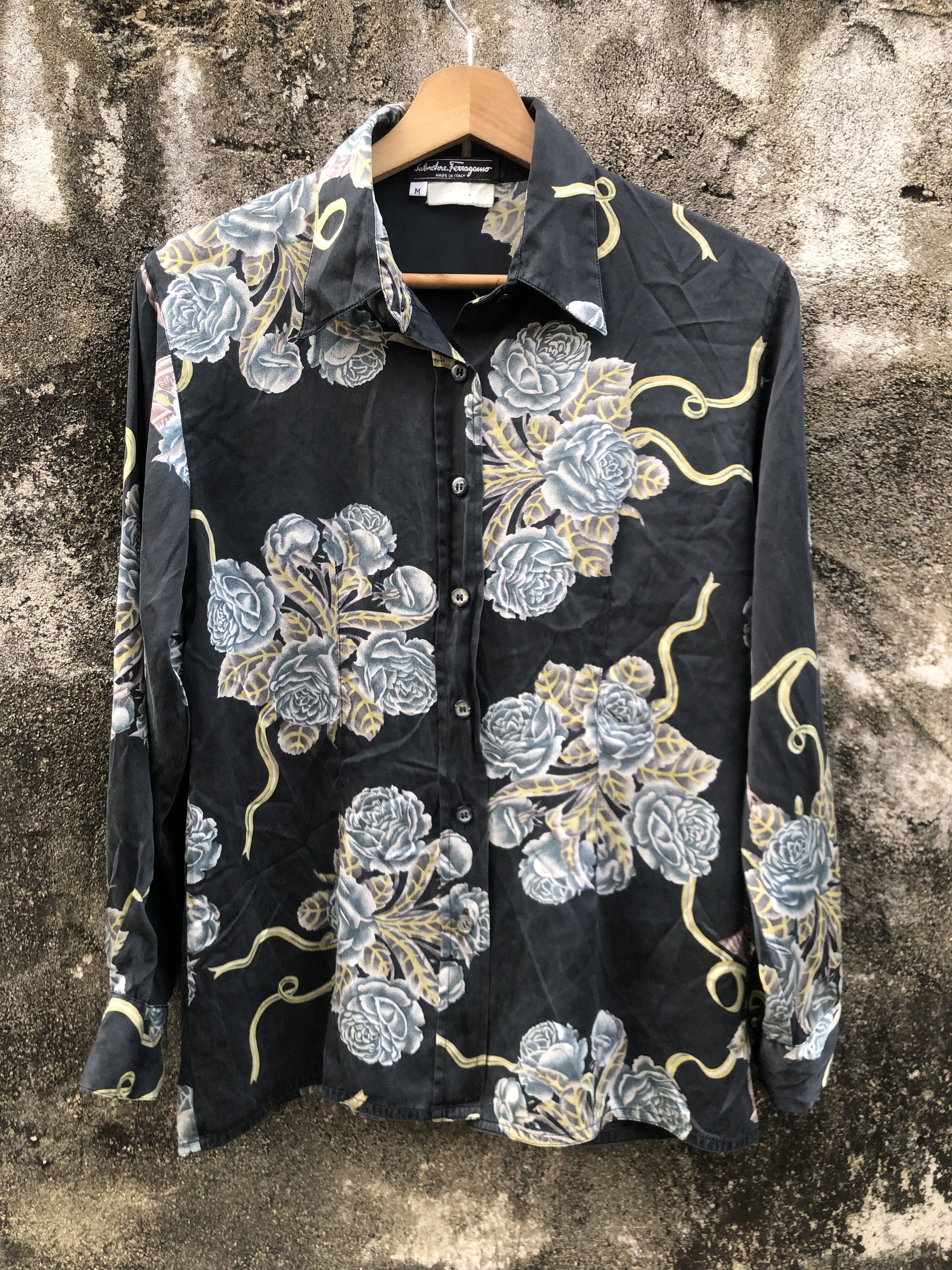 Salvatore Ferragamo Vintage Salvatore Ferragamo Floral Silk Button-Up Shirts Size S / US 4 / IT 40 - 1 Thumbnail