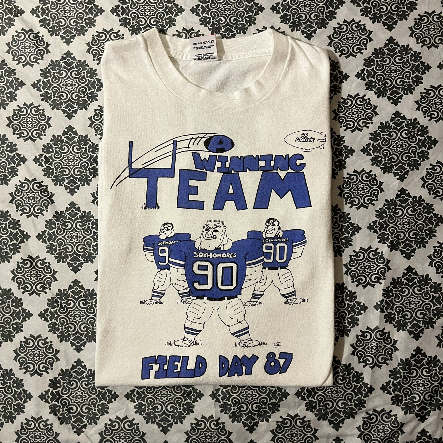 Fruit Of The Loom VTG 80s A Winning Team Field Day ‘87 Single Stitch Tee Size US XL / EU 56 / 4 - 1 Thumbnail