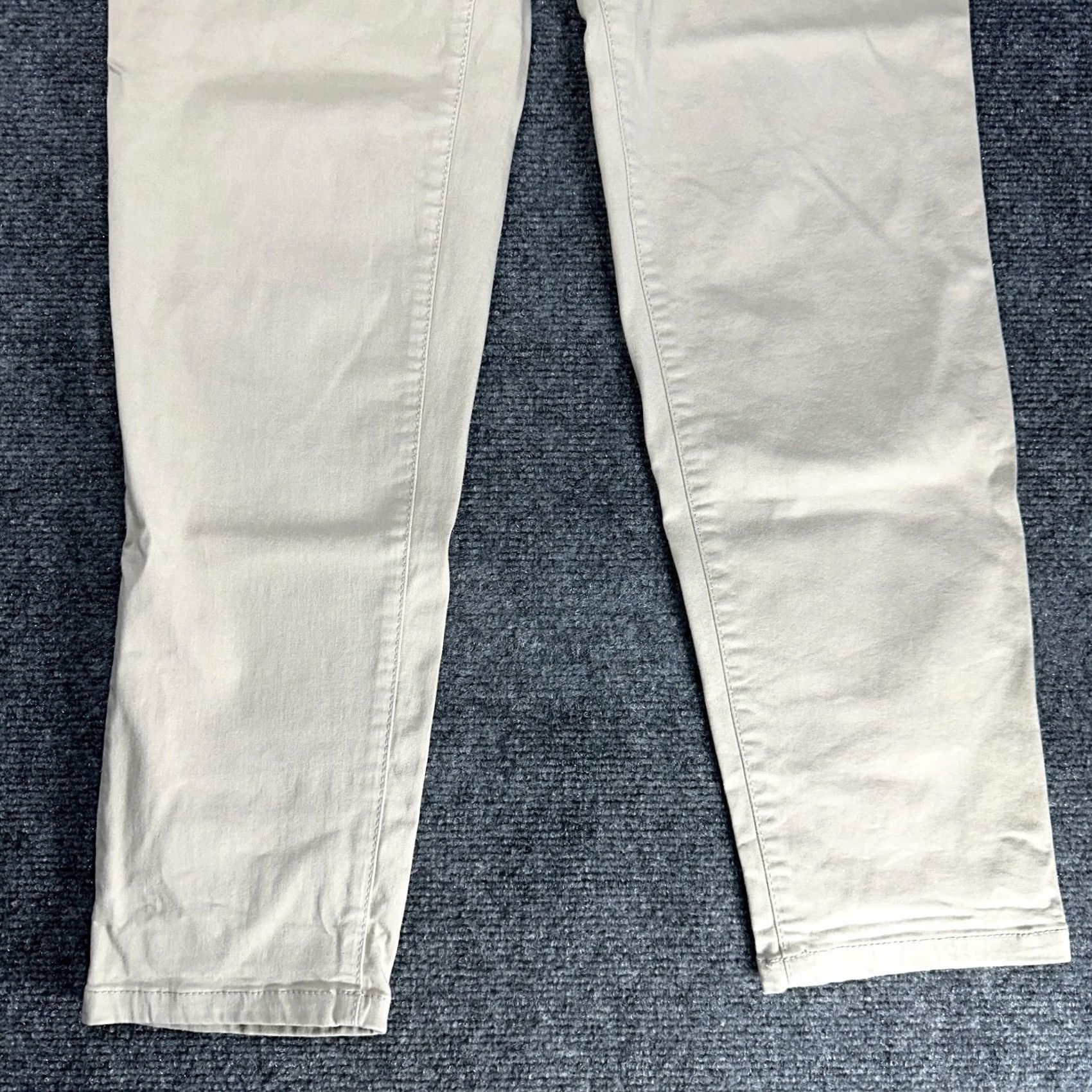 Orvis Orvis Pants Womens 8 Pull On Chino Beige Cotton Blend Stretch Tapered Inseam 27 Pockets Back Pockets Size 30" / US 8 / IT 44 - 2 Thumbnail