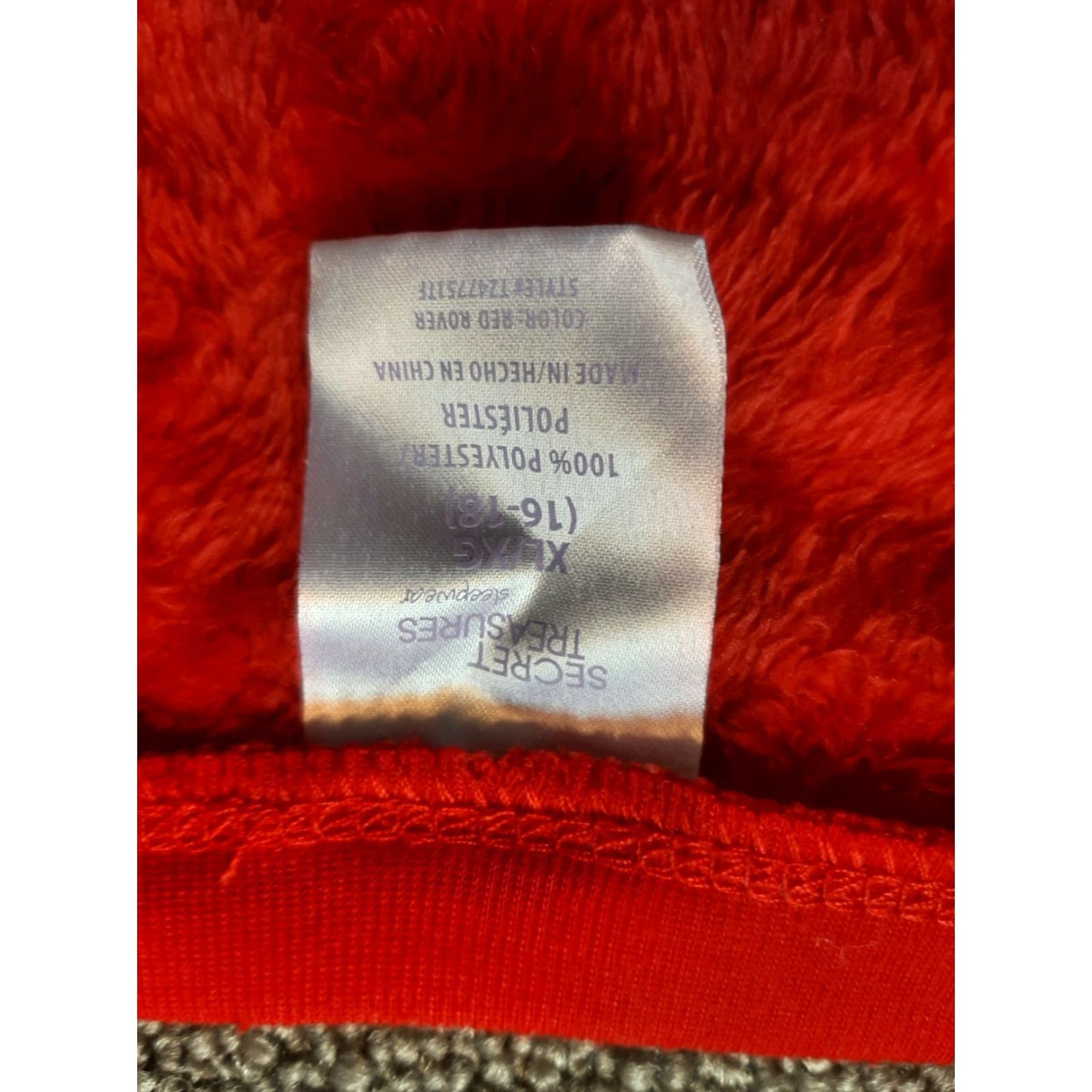 Vintage Secret Treasures Sleepwear Red Rover Long Sleeve Shirt Top Women's XL 16-18 Shirt Womens XL Red Solid Long Sleeve Henley Pajama Top Loungewear Size XL / US 12-14 / IT 48-50 - 4 Thumbnail
