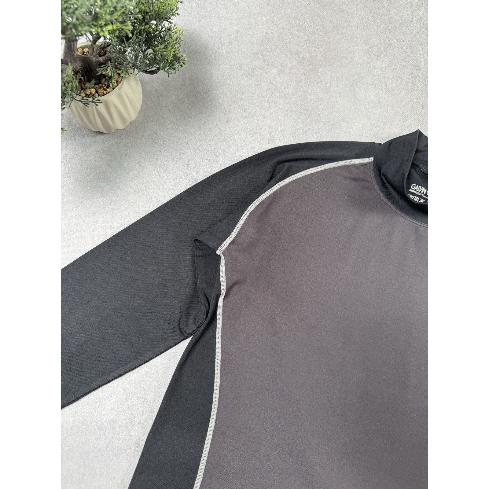 Galvin Green GALVIN GREEN SKINTIGHT COMPRESSION BLACK / GREY TOP Size US M / EU 48-50 / 2 - 4 Thumbnail