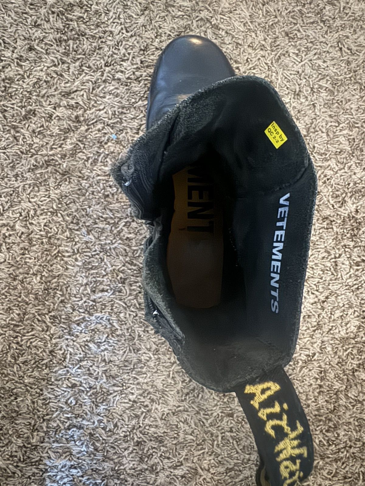 Dr. Martens × Vetements Dr Marten x Vetements Size US 10 / EU 43 - 2 Thumbnail
