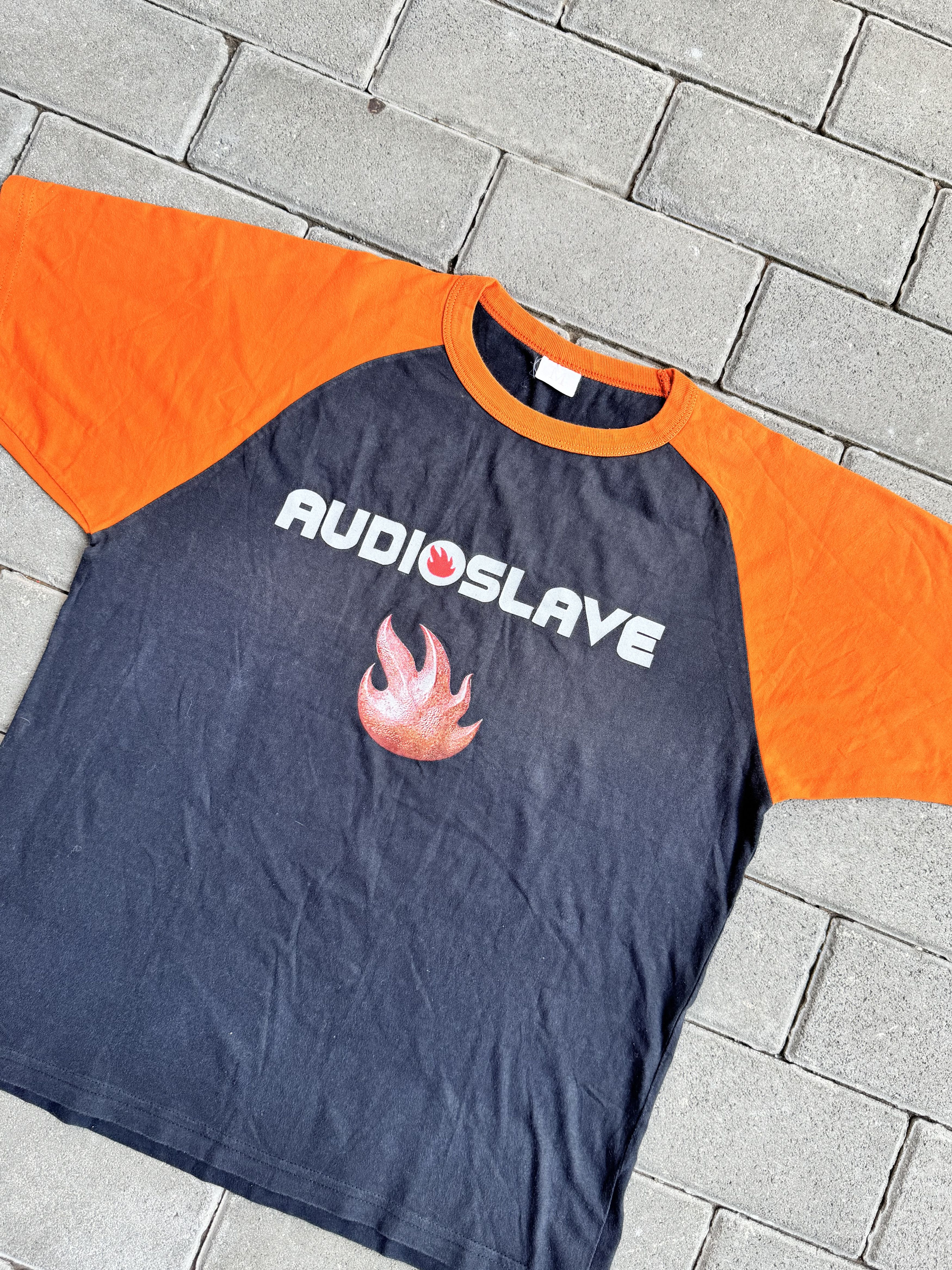 Vintage Vintage Black and orange Audioslave band tee Size US M / EU 48-50 / 2 - 3 Thumbnail