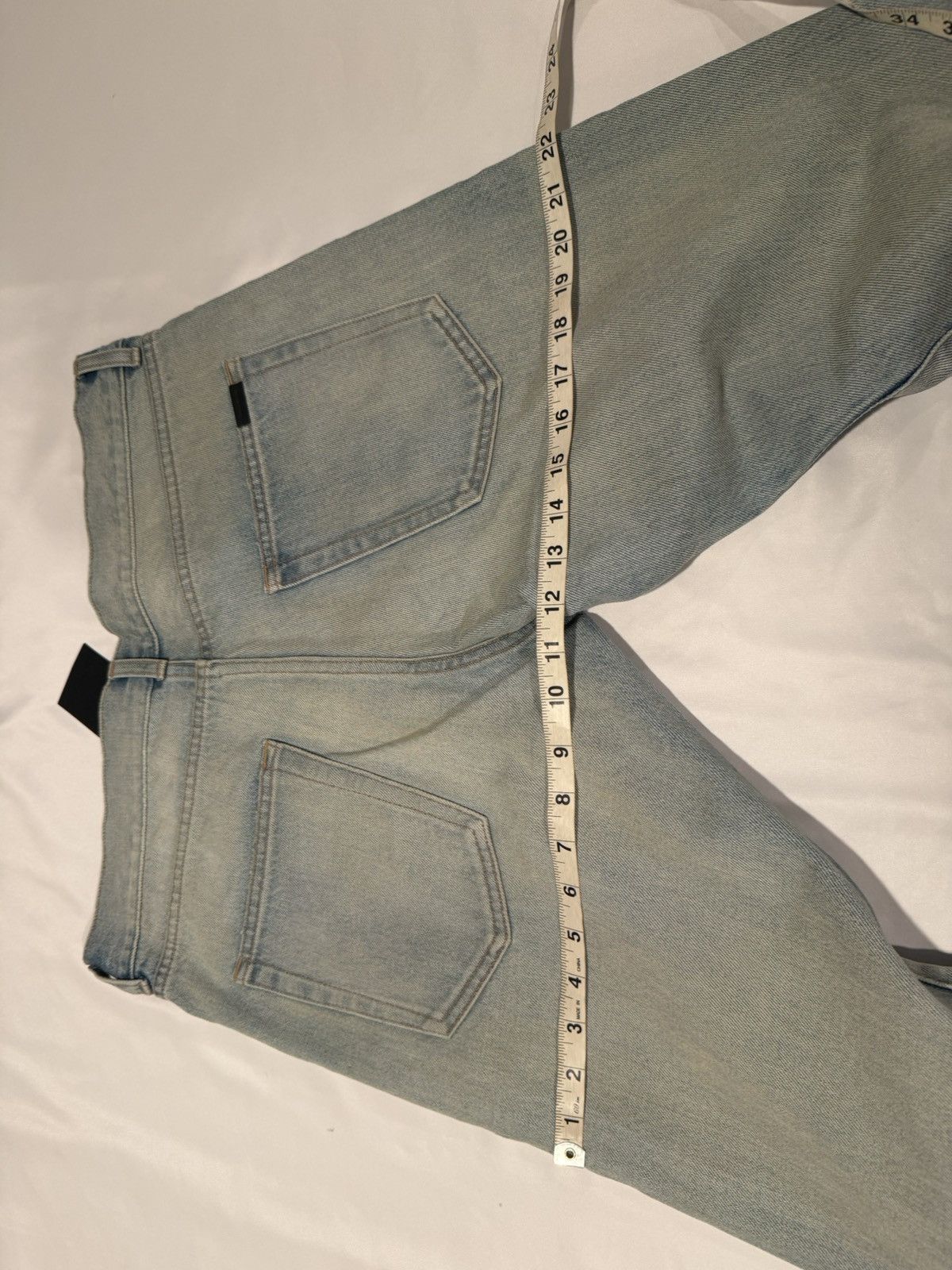 Saint Laurent Paris Saint Laurent men’s blue slim fit jeans. 32 $890 Size US 31 - 12 Thumbnail