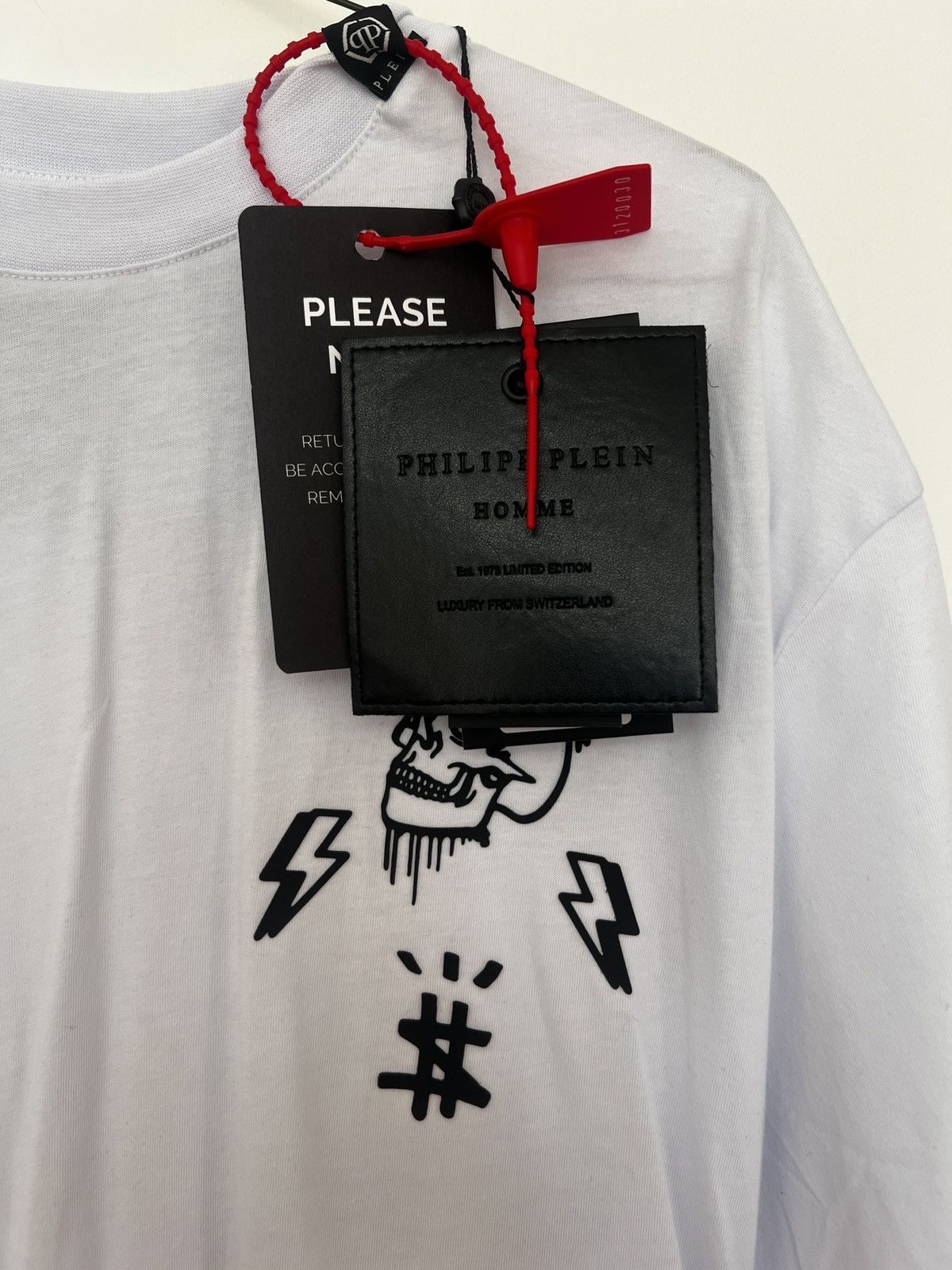 Philipp Plein Philipp Plein “Skull & Lightning” Graphic Tee – XL – New Size US XL / EU 56 / 4 - 1 Thumbnail