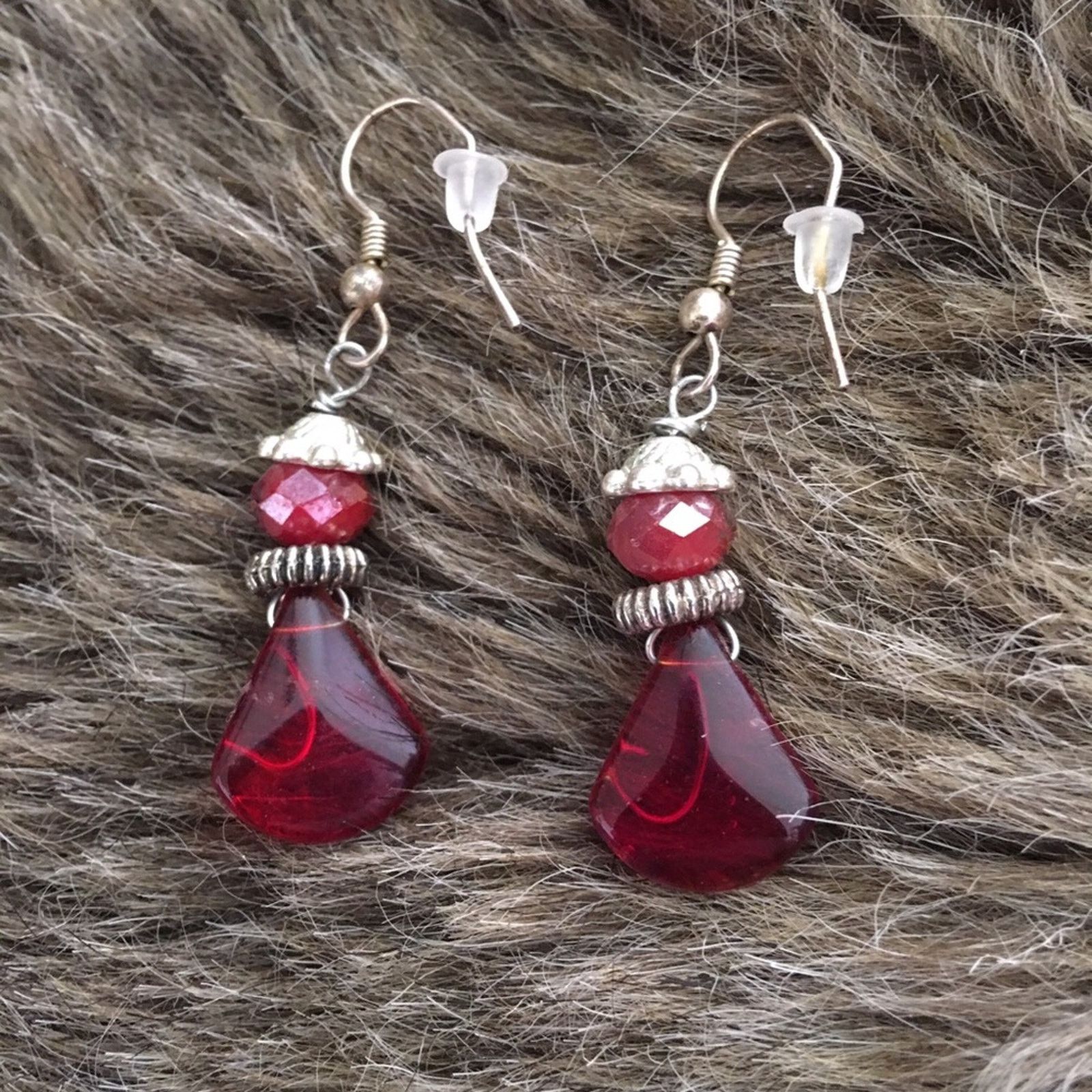 Jewelry Red glass bead gold tone dangle fish hook earrings Size ONE SIZE - 4 Thumbnail