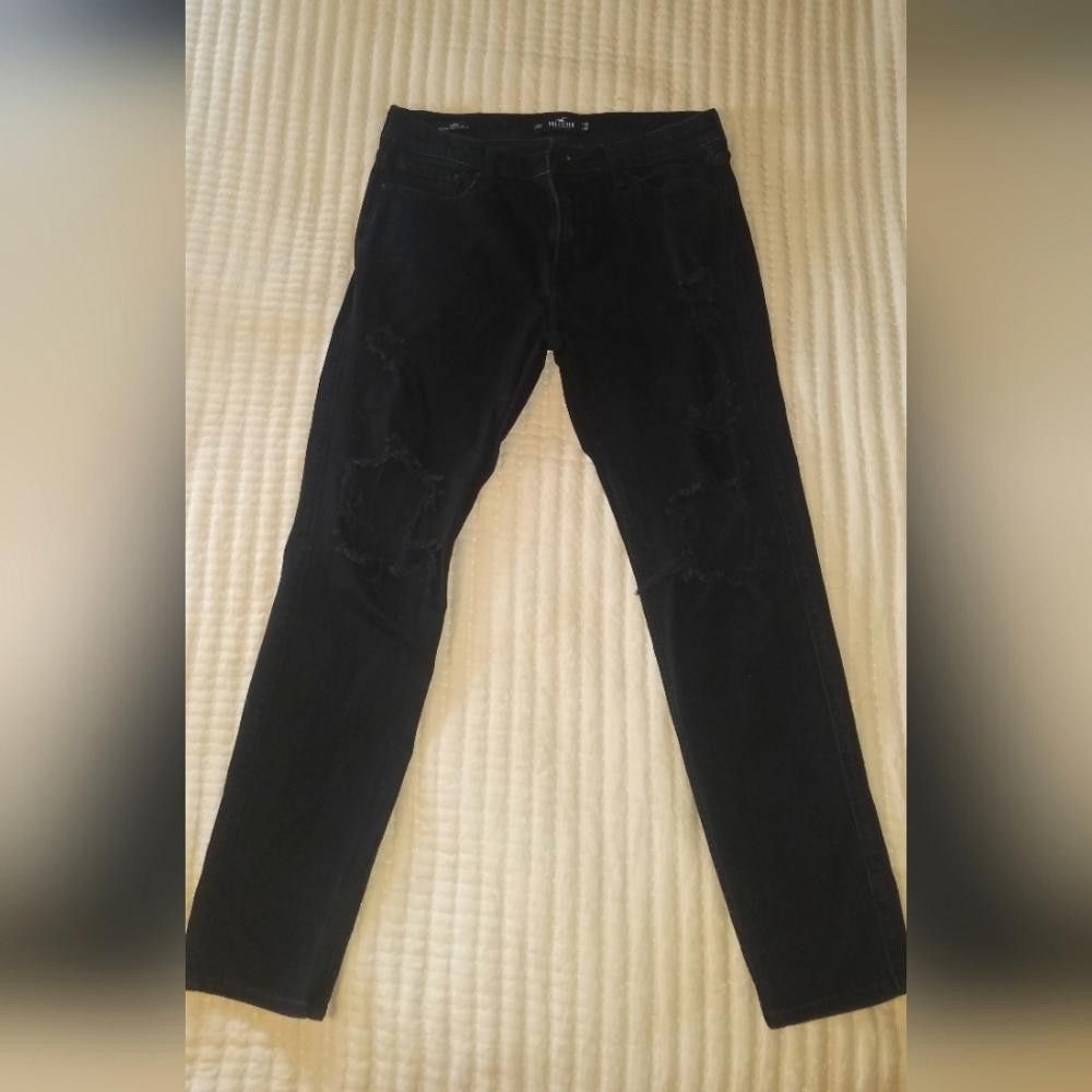 Designer Hollister Distressed Black Jean's 33/32 Size US 32 / EU 48 - 1 Thumbnail