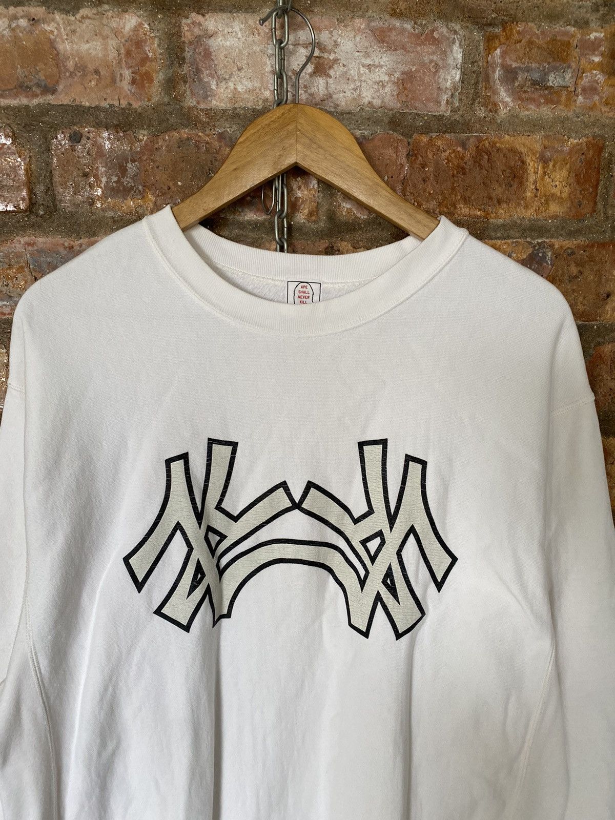 Bape × Neighborhood 2001 Bape x Neighborhood Crewneck Size US L / EU 52-54 / 3 - 4 Thumbnail