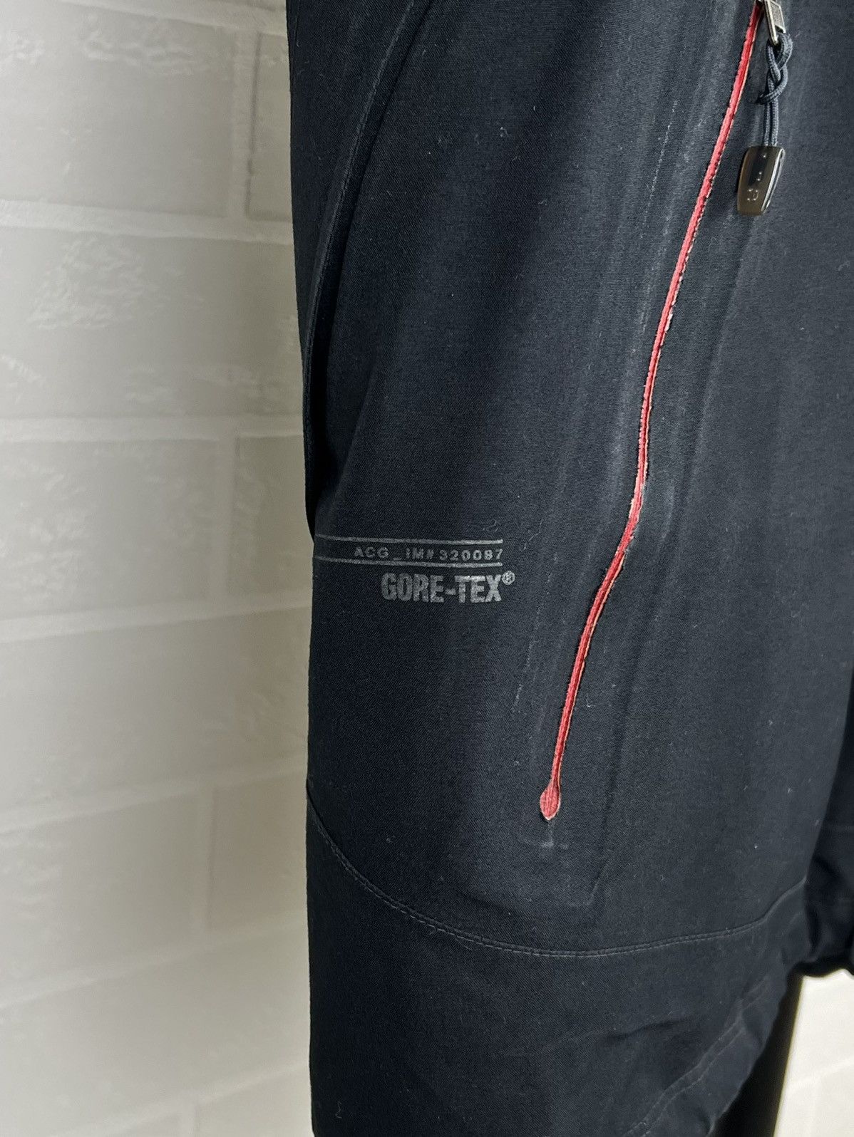 Nike ACG NIKE ACG Jacket Waterproof Gore Tex 2 Logos Vintage Black Size US M / EU 48-50 / 2 - 6 Thumbnail
