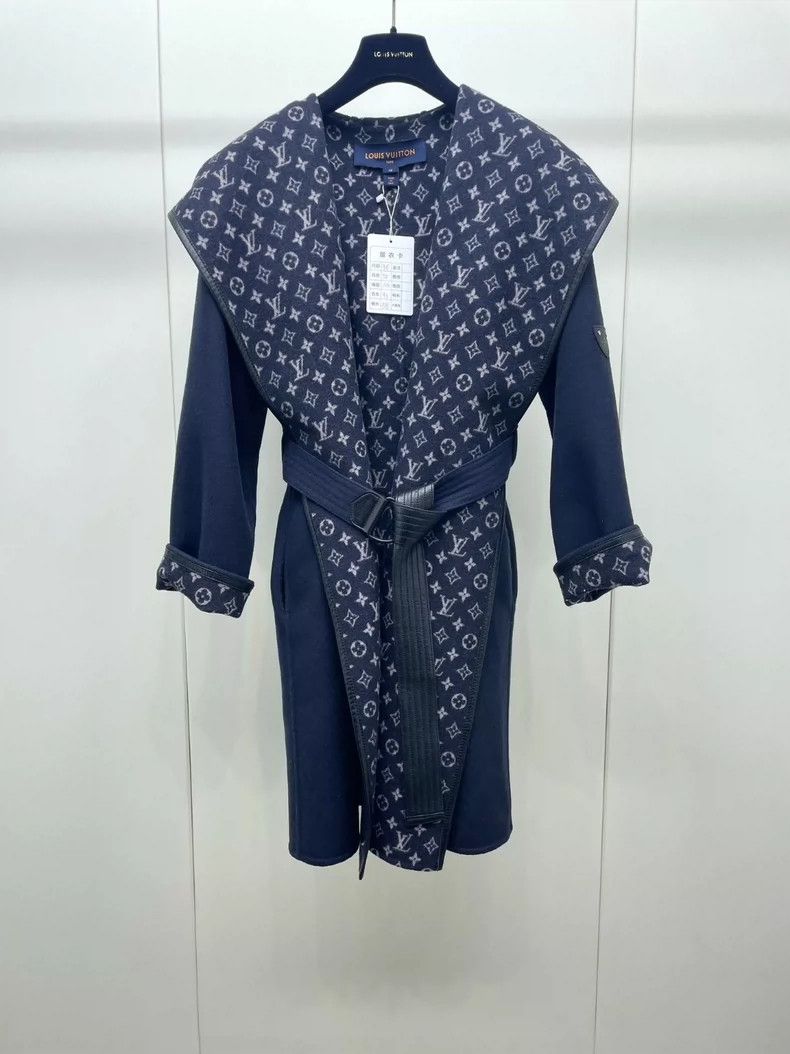 Louis Vuitton Long Blue Cashmere Robe Coat- DMC Size US M / EU 48-50 / 2 - 1 Thumbnail