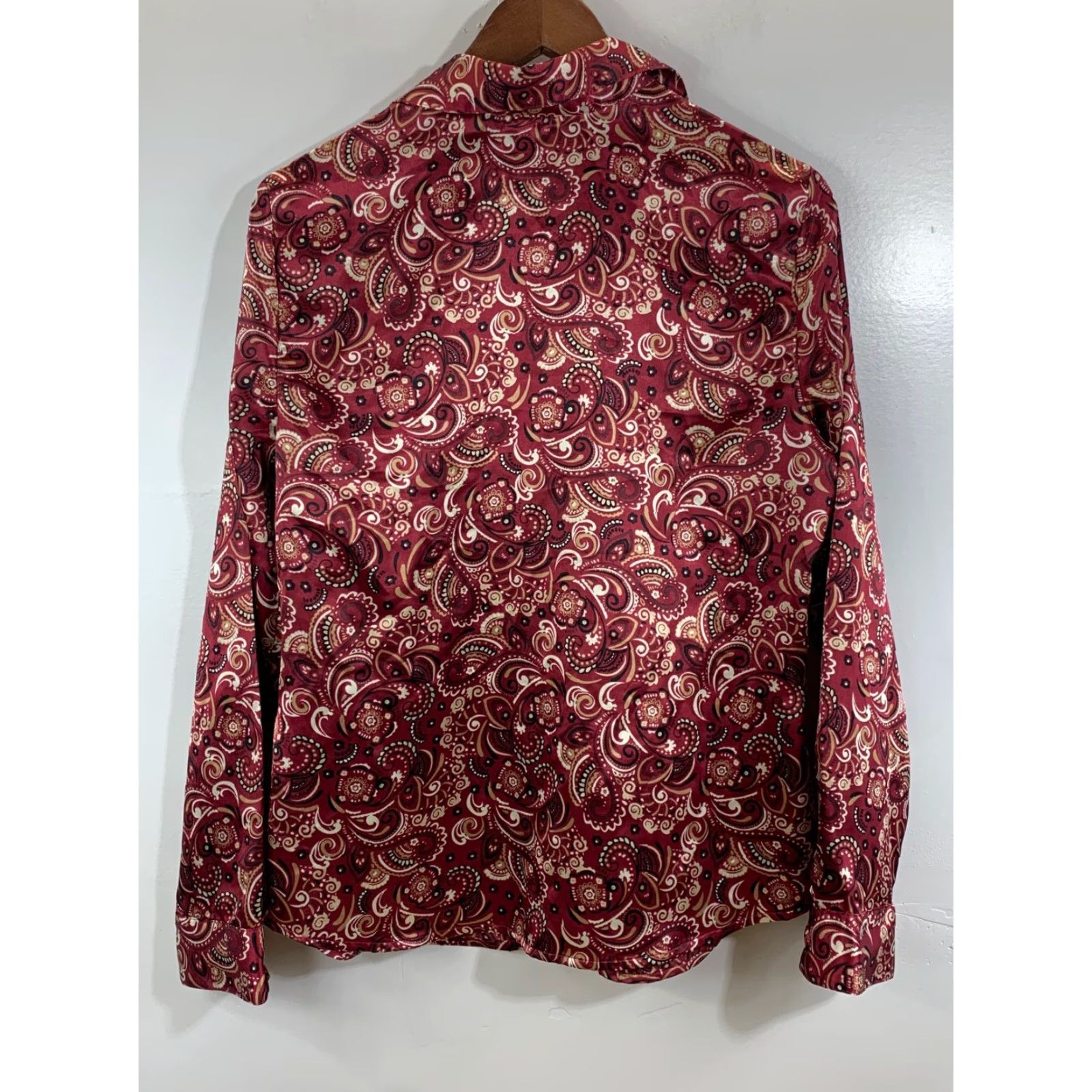 Croft & Barrow Croft & Barrow Button-Up Shirt Womens Long Sleeve Paisley 100% Polyester Multicolor Casual Size M / US 6-8 / IT 42-44 - 3 Thumbnail