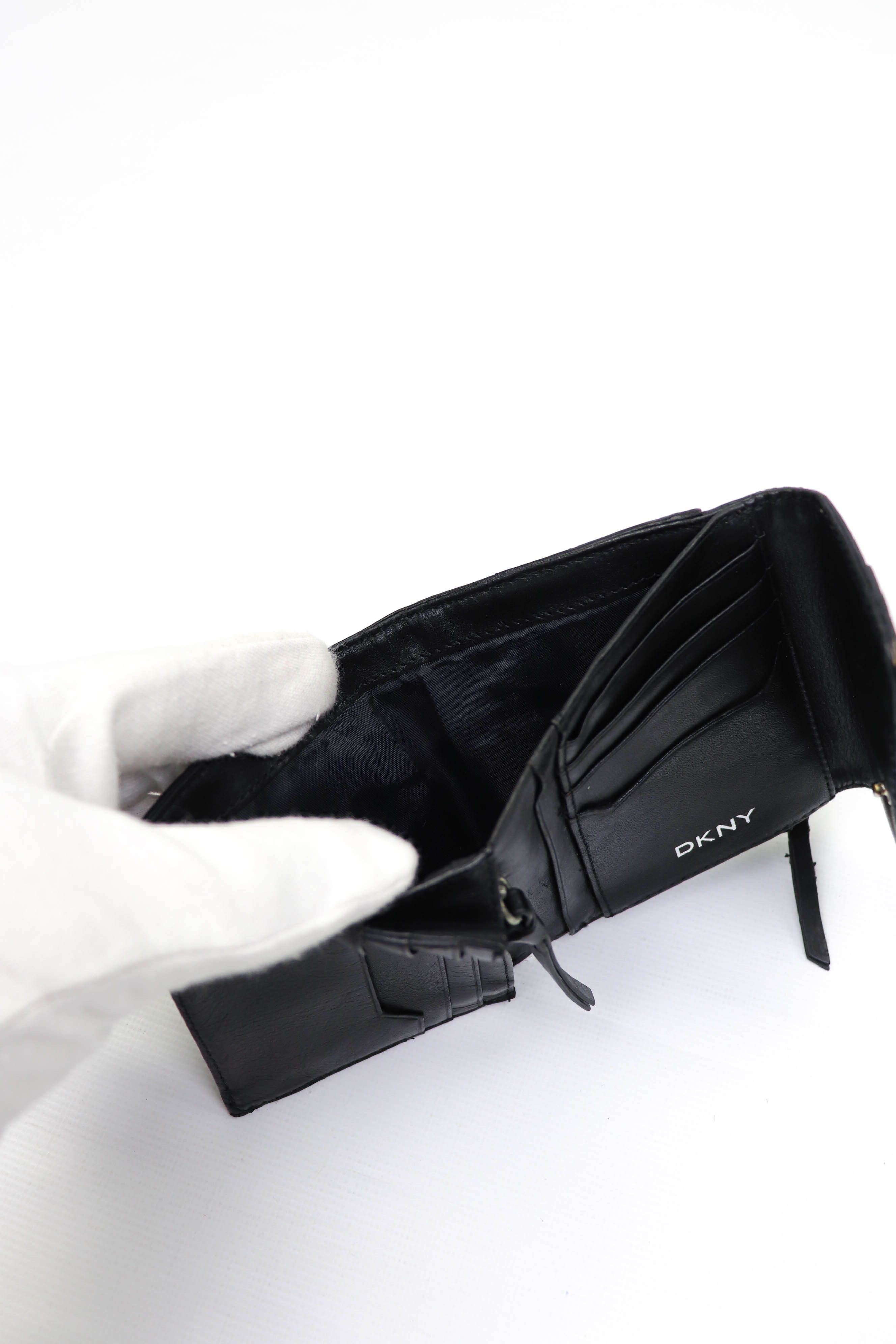 DKNY × Donna Karan DKNY Donna Karan New York Monogram Zip Coin Pocket Wallet Size ONE SIZE - 8 Thumbnail