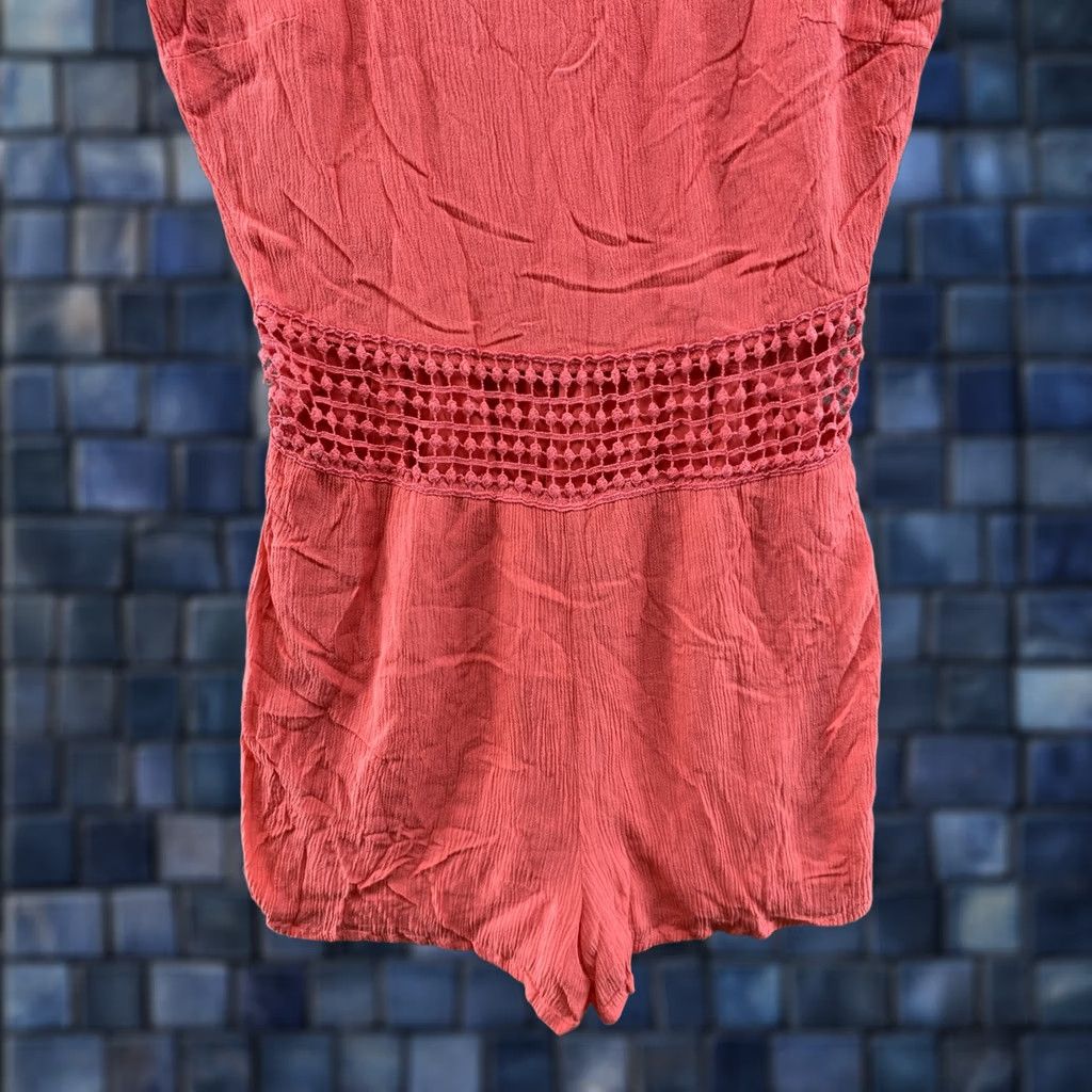 Vintage Maurices Pink Rayon Lined Jumpsuit Romper Shorts in Size Small Size 28" / US 6 / IT 42 - 1 Thumbnail