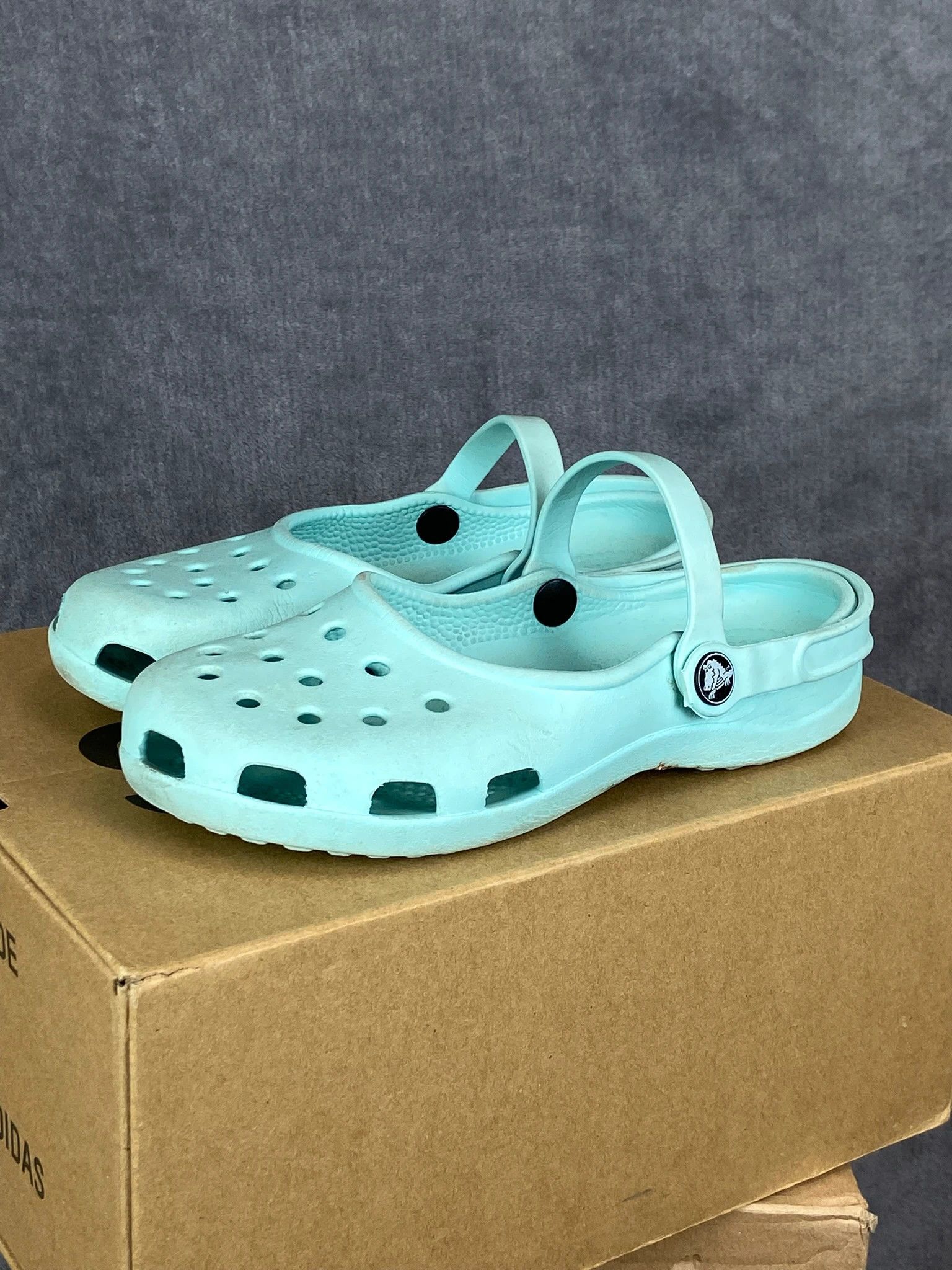 Crocs Crocs Light Blue Clogs Size 6 Size US 6 / EU 39 - 1 Thumbnail