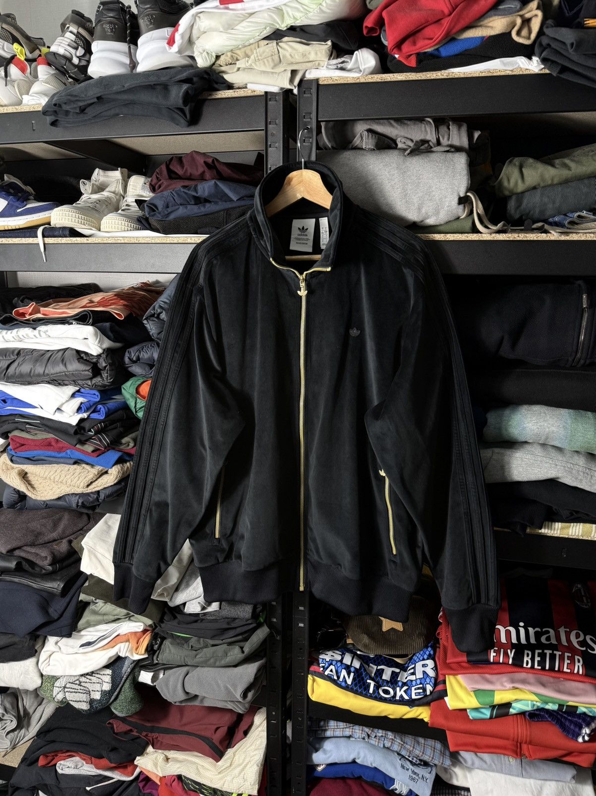 Adidas Adidas Luxe Velour Firebird Track Jacket Black Gold Zip L Size US L / EU 52-54 / 3 - 1 Thumbnail