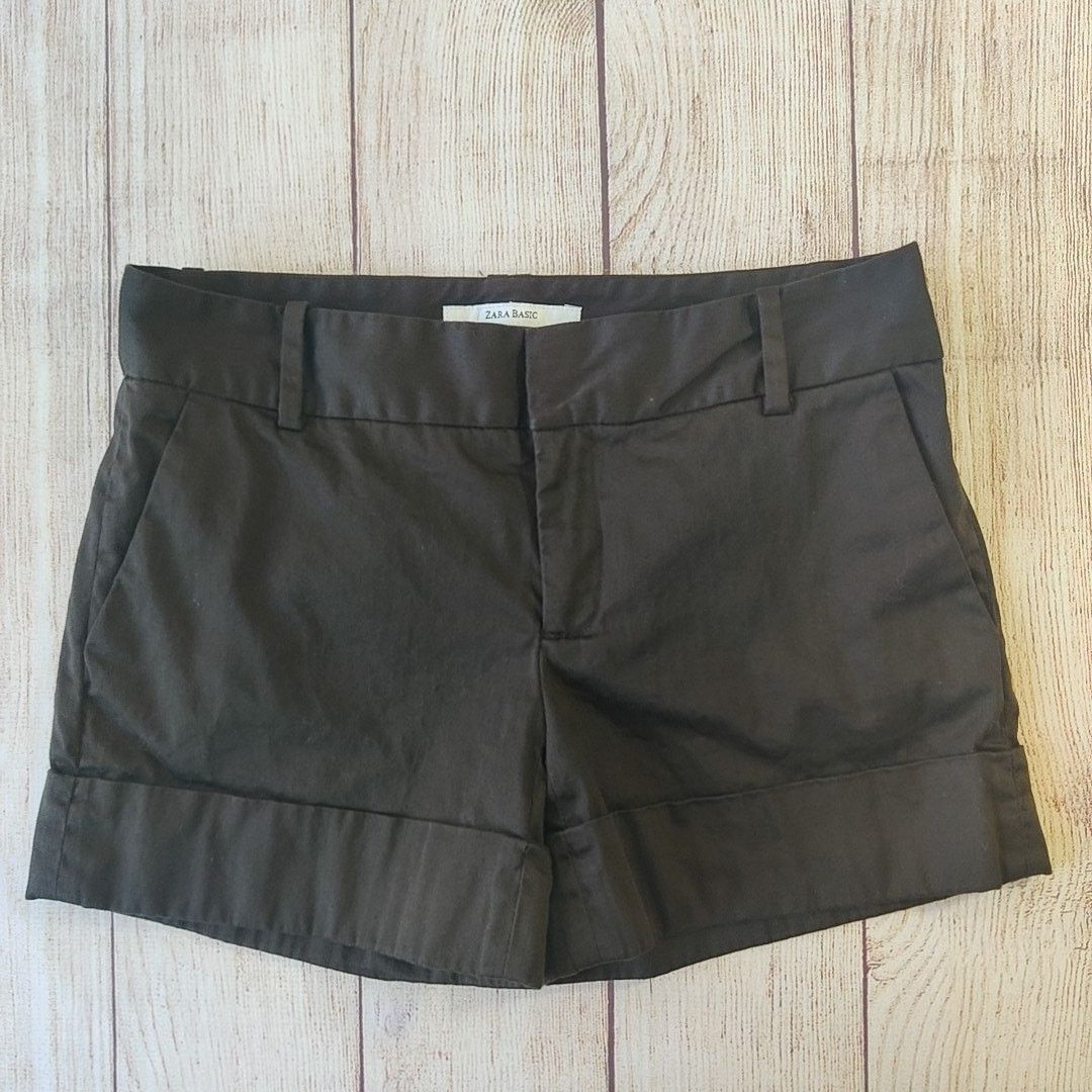Zara Zara Basic cuffed black trouser shorts sz S Size 27" / US 4 / IT 40 - 1 Thumbnail