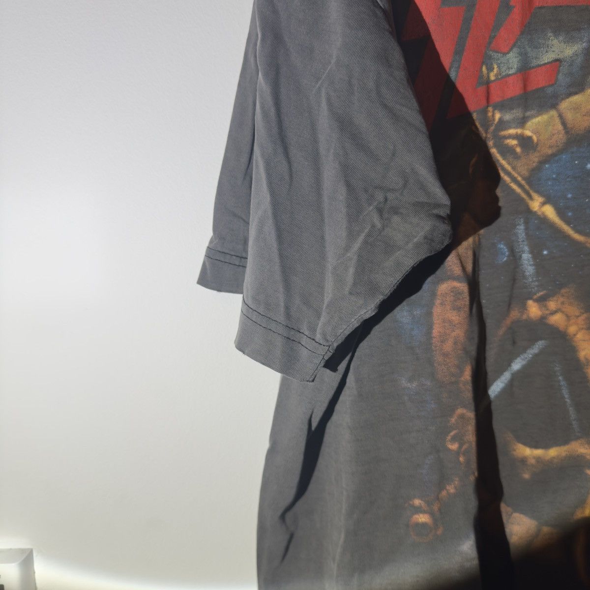 Vintage 1994 slayer circle of beliefs distressed and faded t shirt Size US XL / EU 56 / 4 - 4 Thumbnail