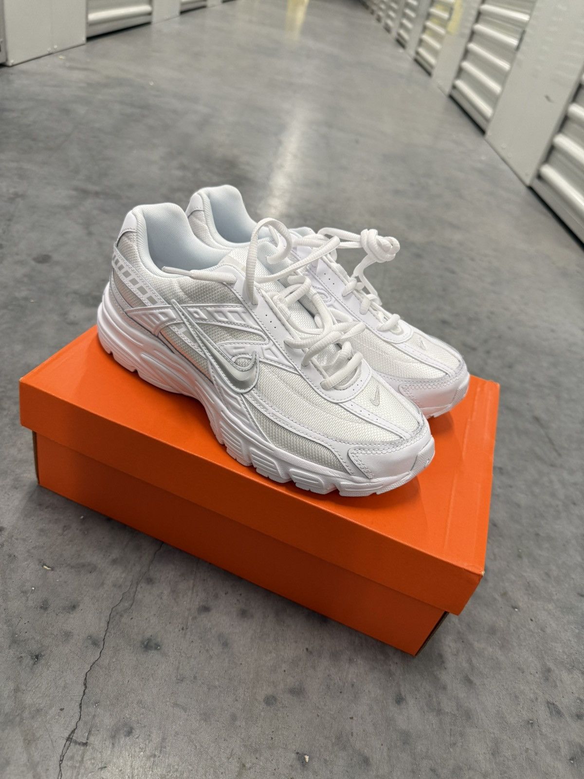 Nike Initiator